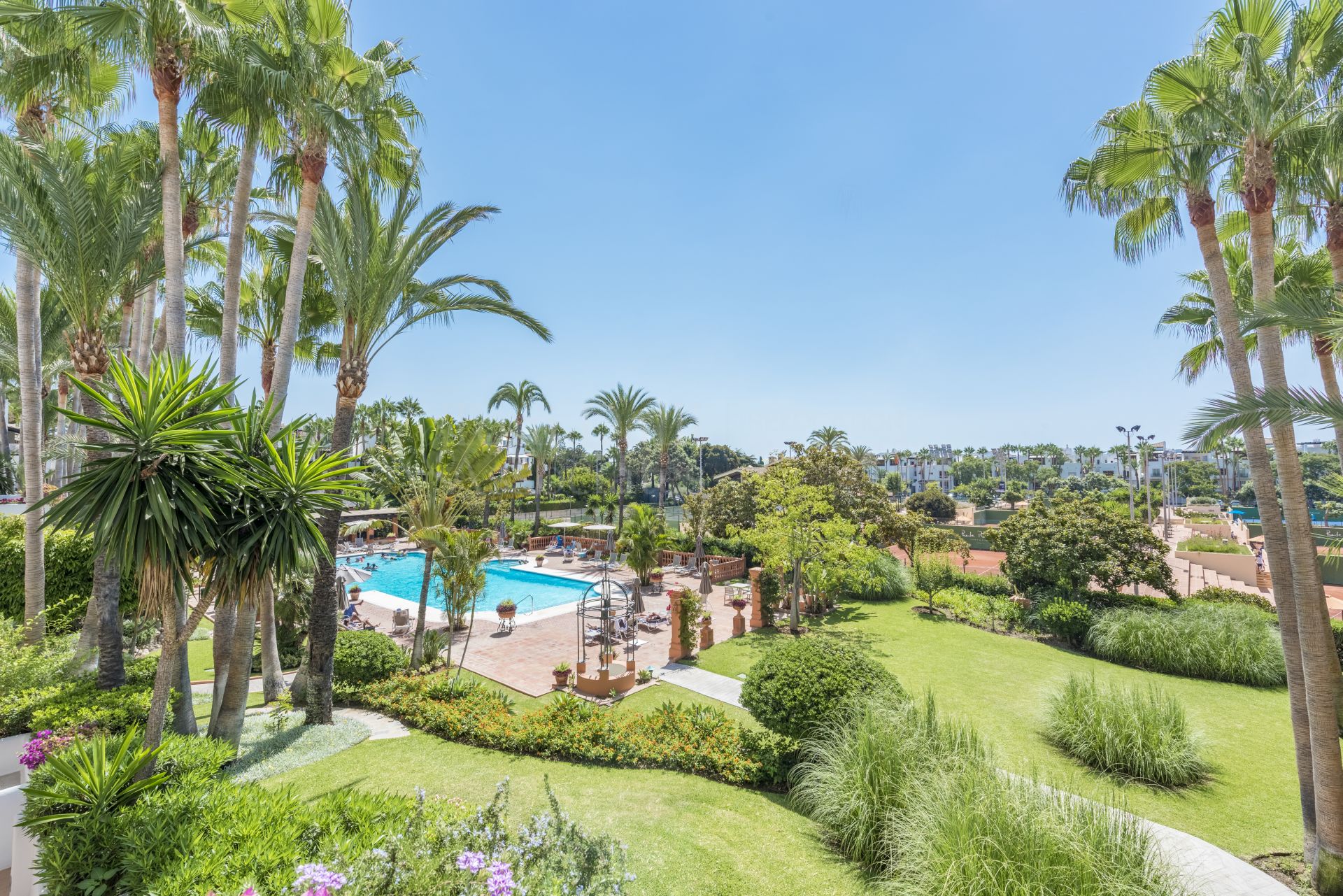 Duplex Penthouse in Marina Puente Romano, Marbella