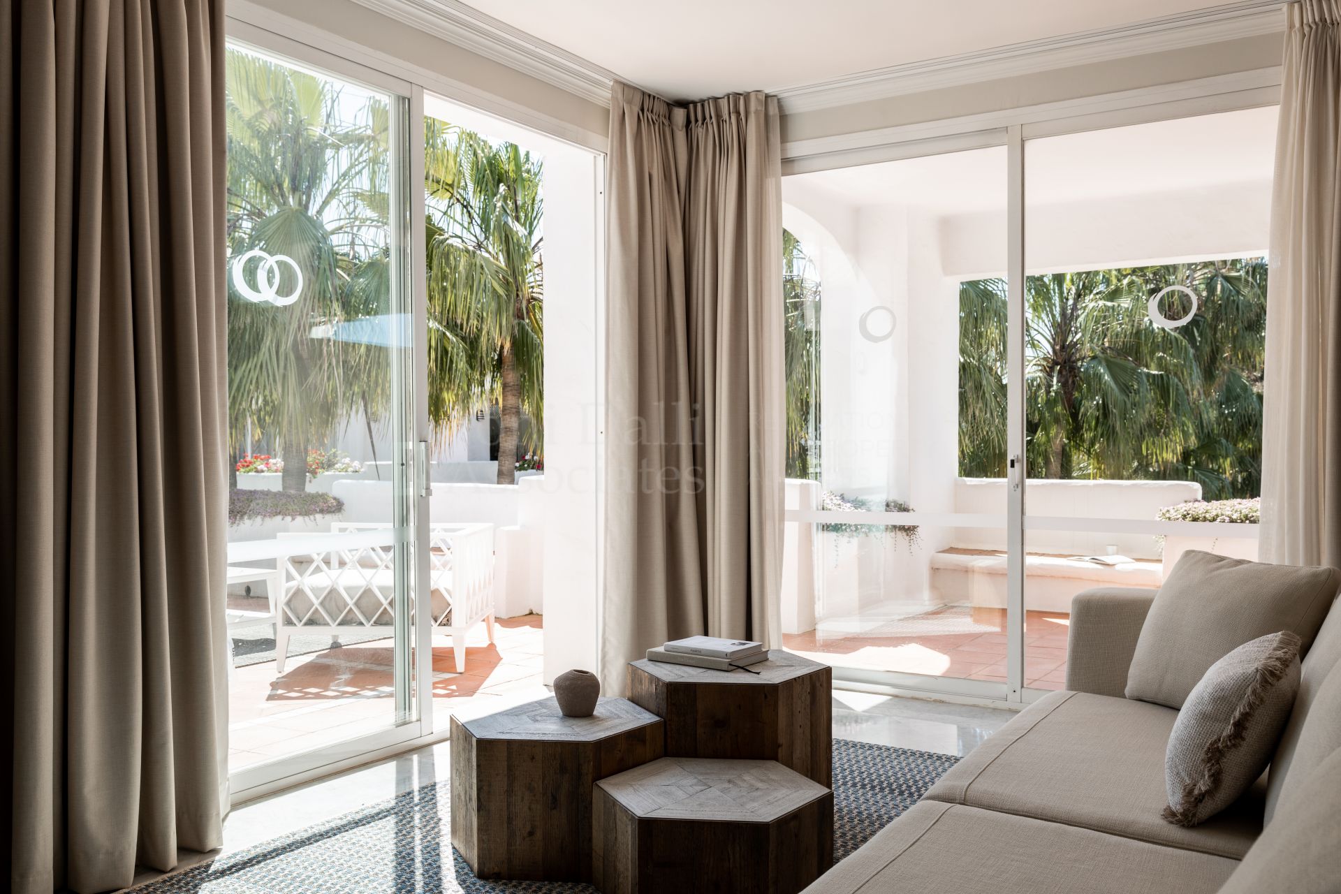 Duplex Penthouse in Marina Puente Romano, Marbella