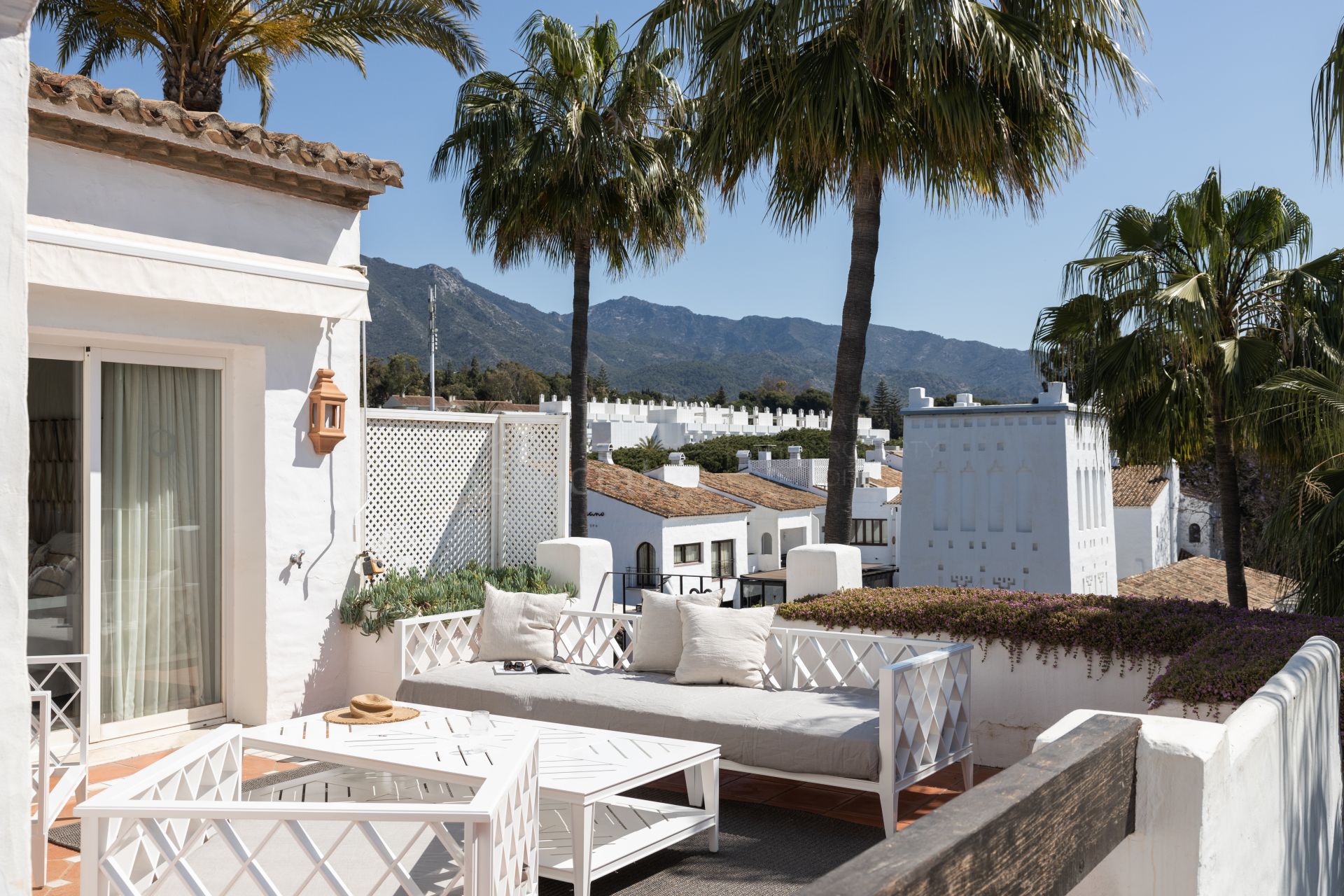 Duplex Penthouse in Marina Puente Romano, Marbella