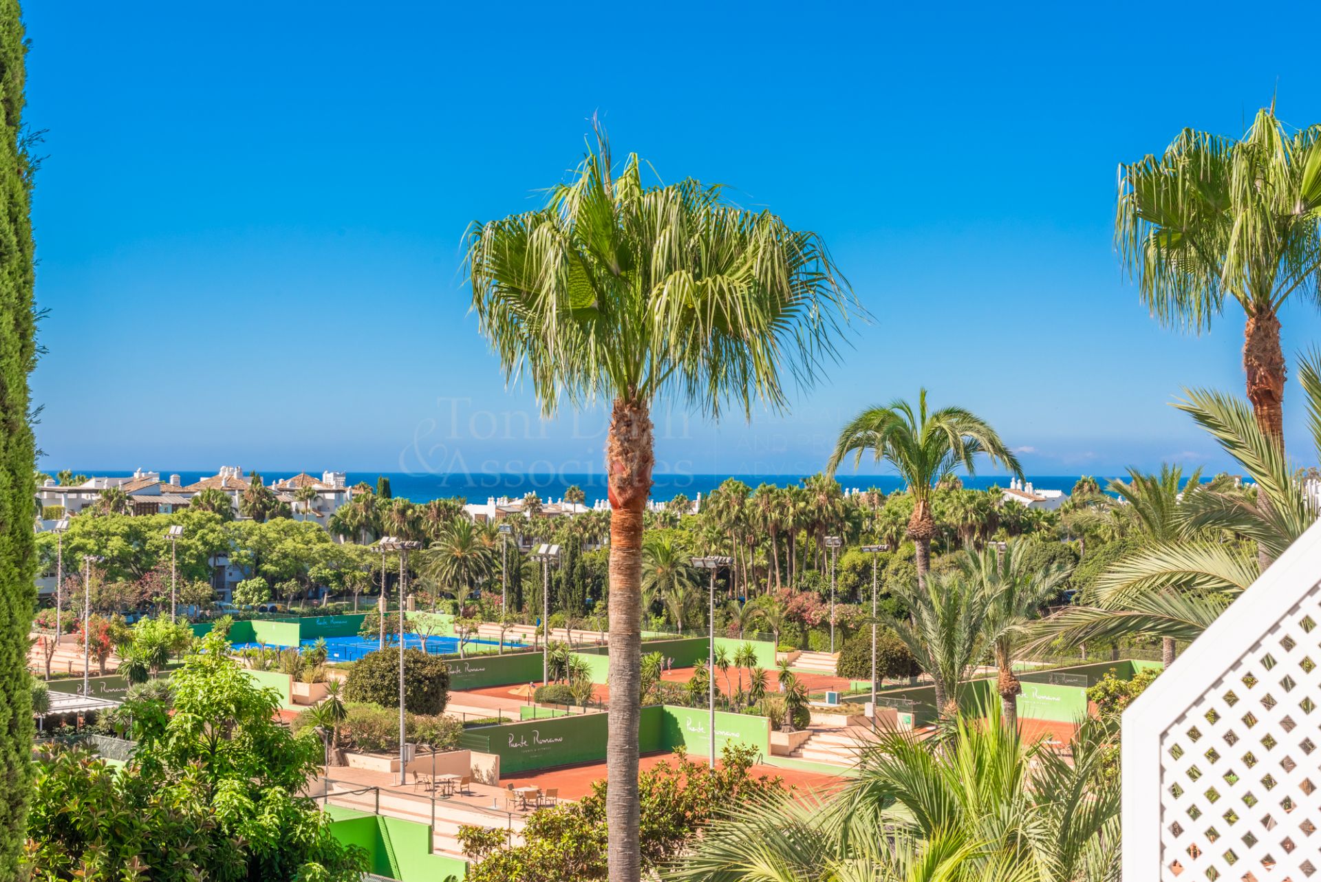 Duplex Penthouse in Marina Puente Romano, Marbella