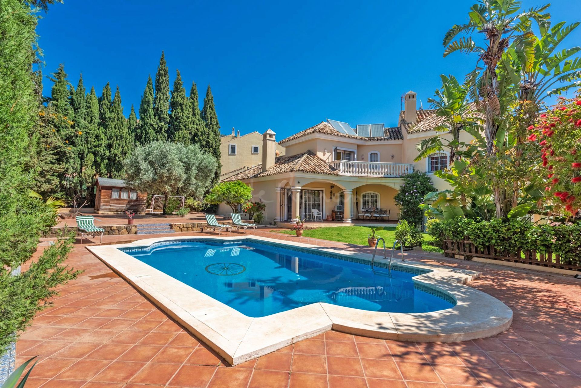 Villa in Xarblanca, Marbella