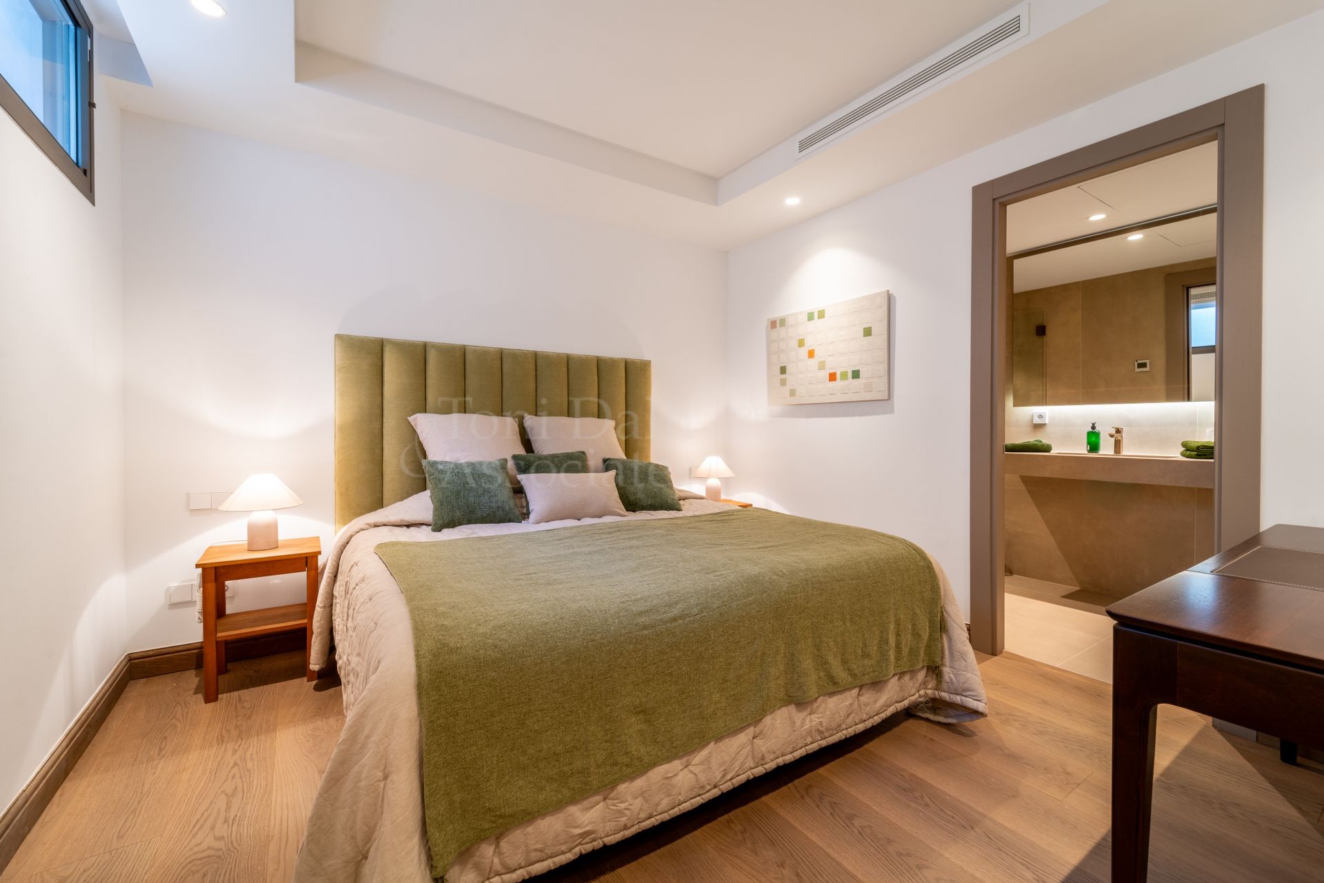 Villa in La Carolina, Marbella