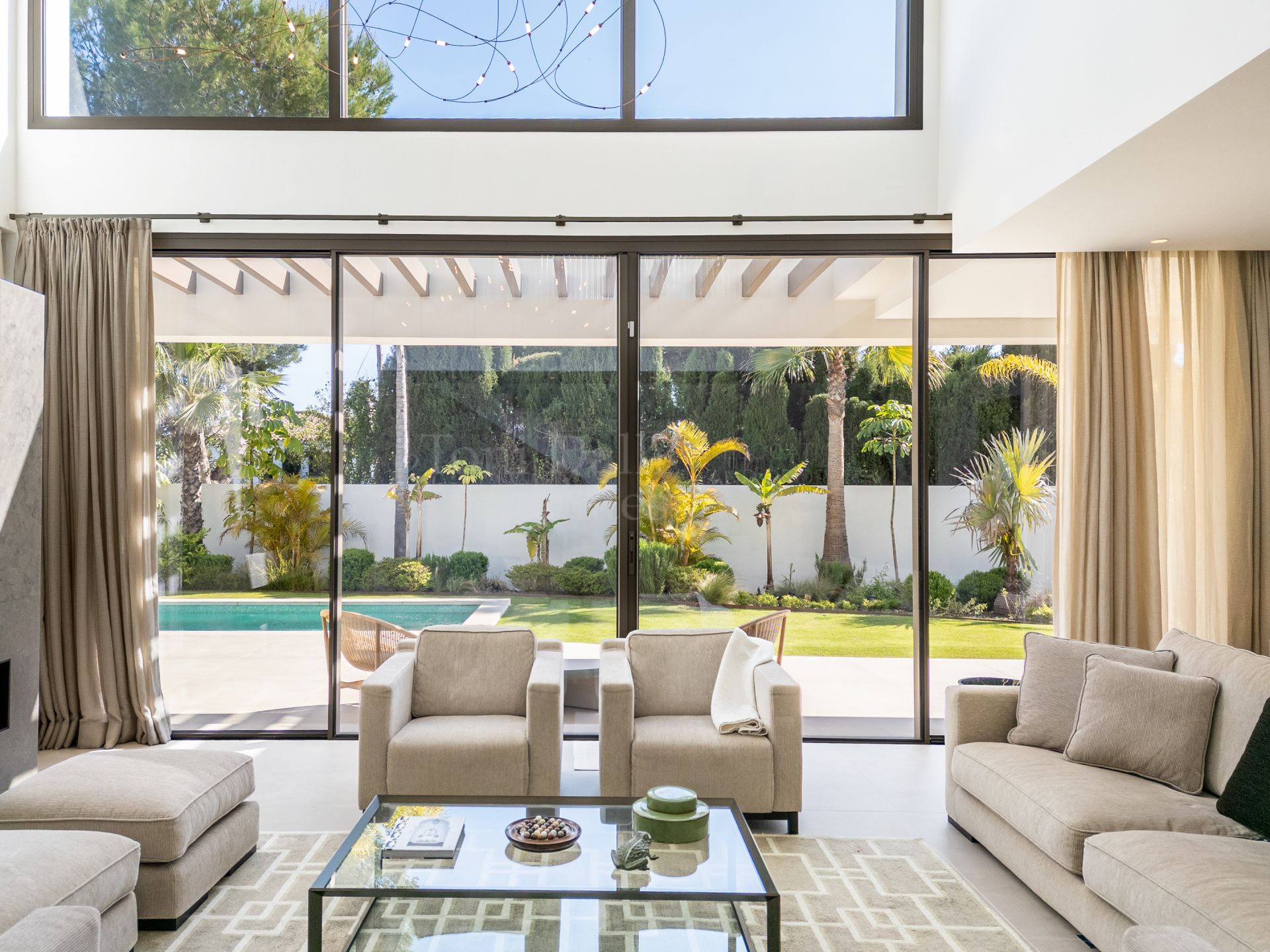 Villa in La Carolina, Marbella