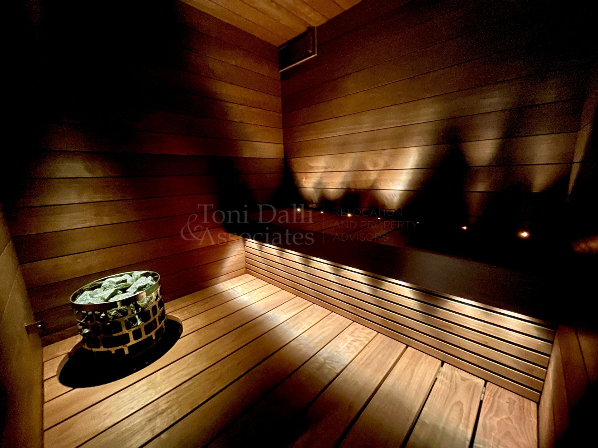 Villa in La Carolina, Marbella