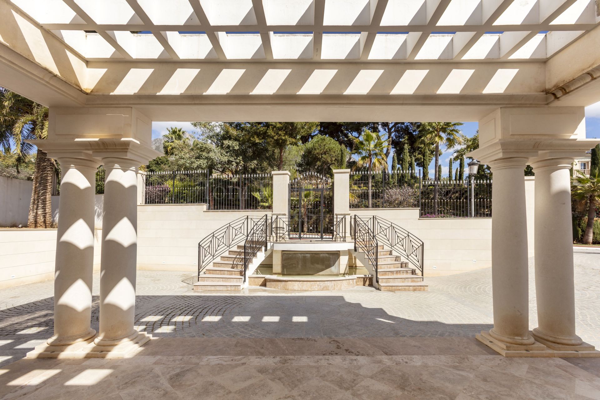 Villa in Sierra Blanca, Marbella