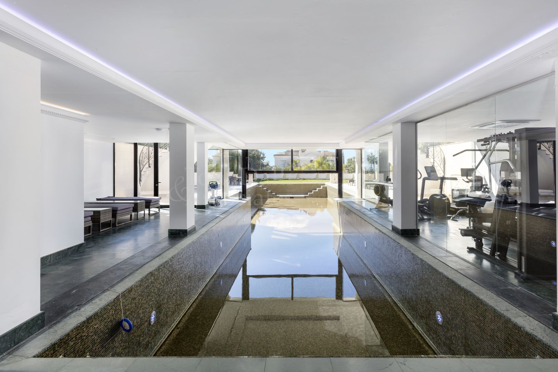 Villa in Sierra Blanca, Marbella