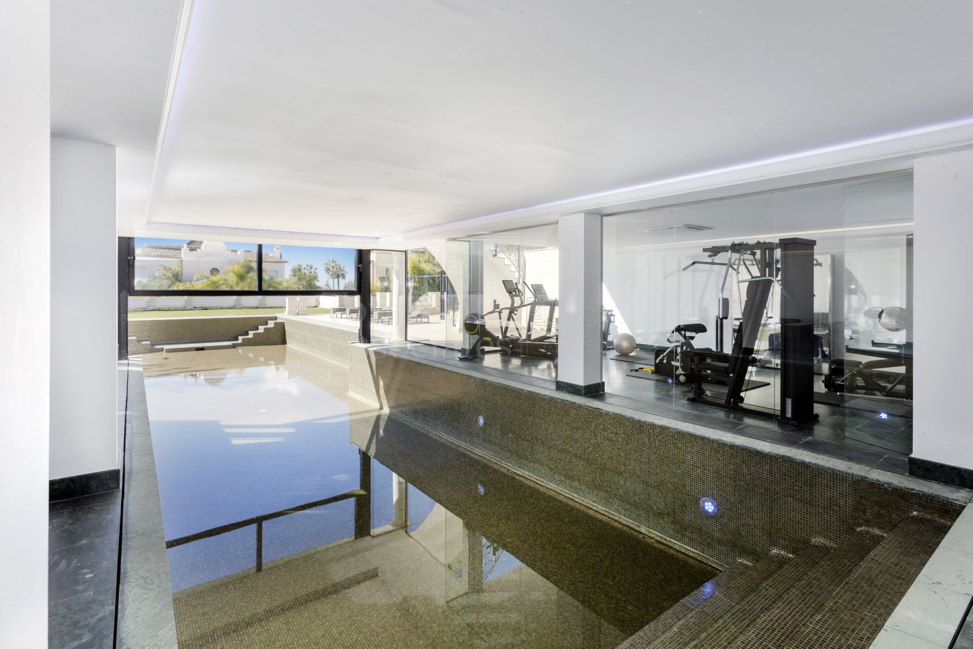 Villa in Sierra Blanca, Marbella
