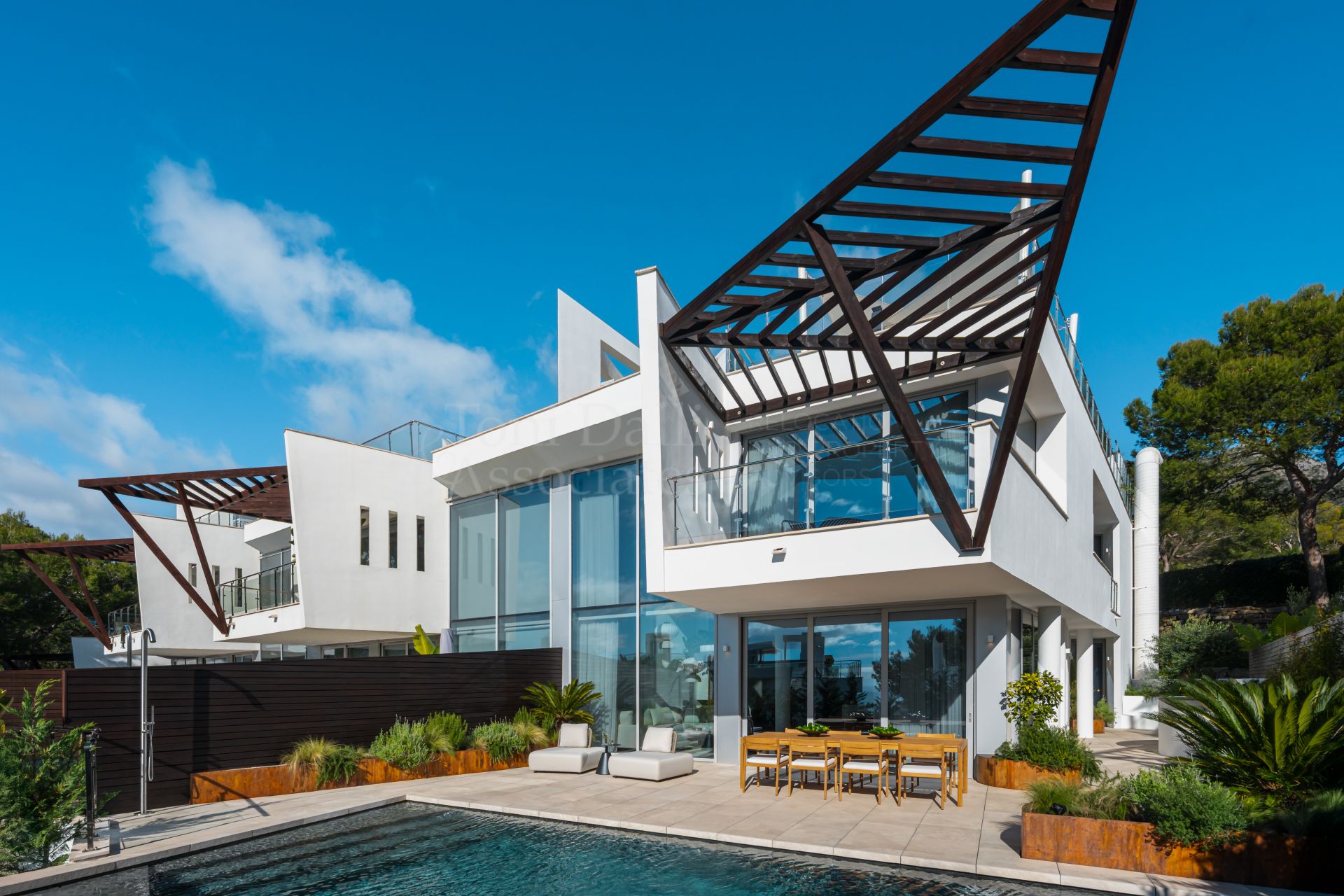 Semi Detached Villa in Meisho Hills, Marbella