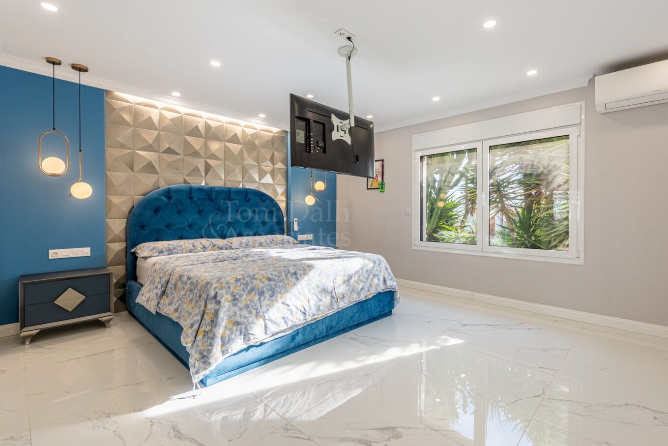 Villa in El Real Panorama, Marbella