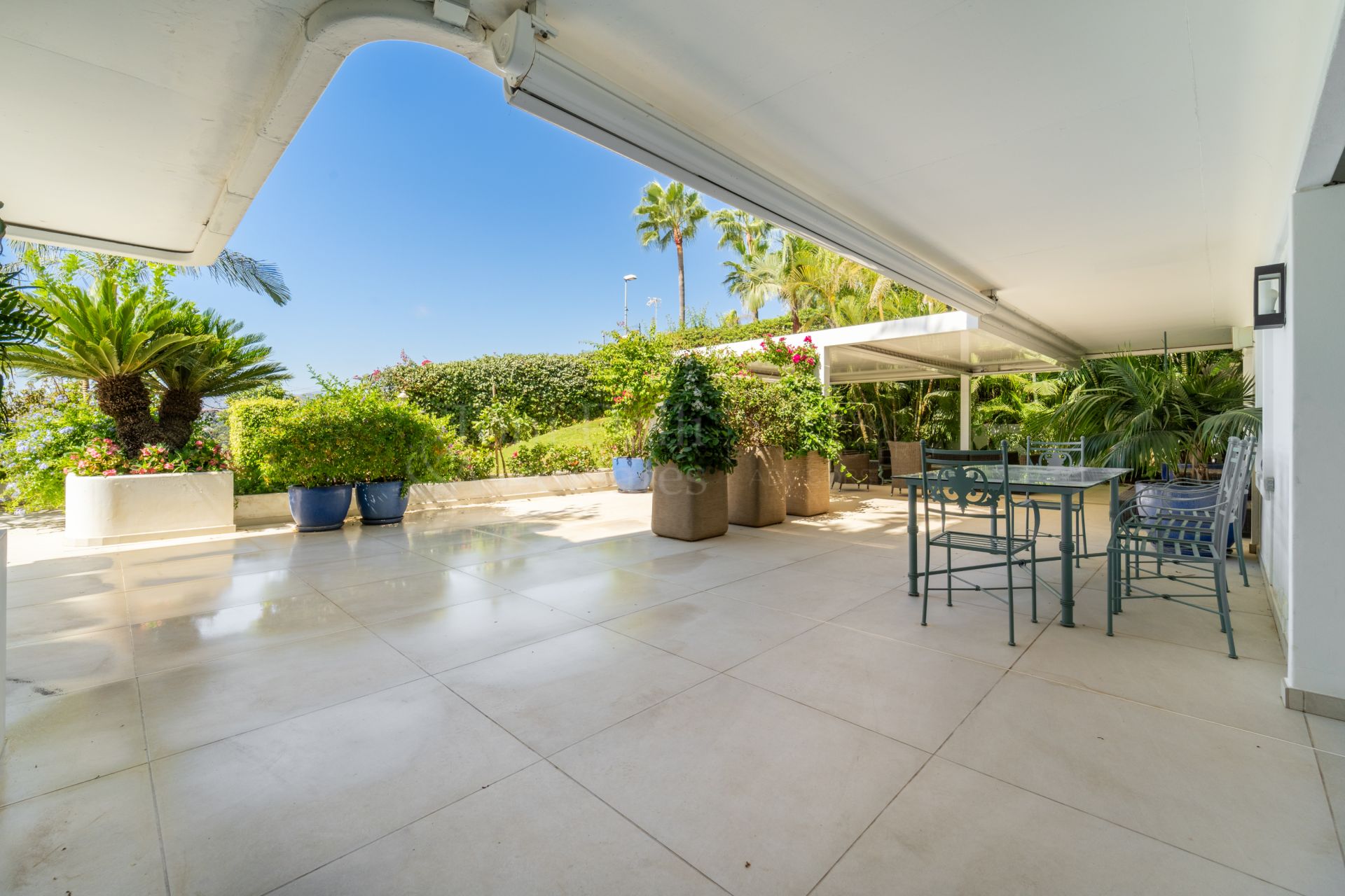 Ground Floor Apartment in Las Terrazas de Las Lomas, Marbella