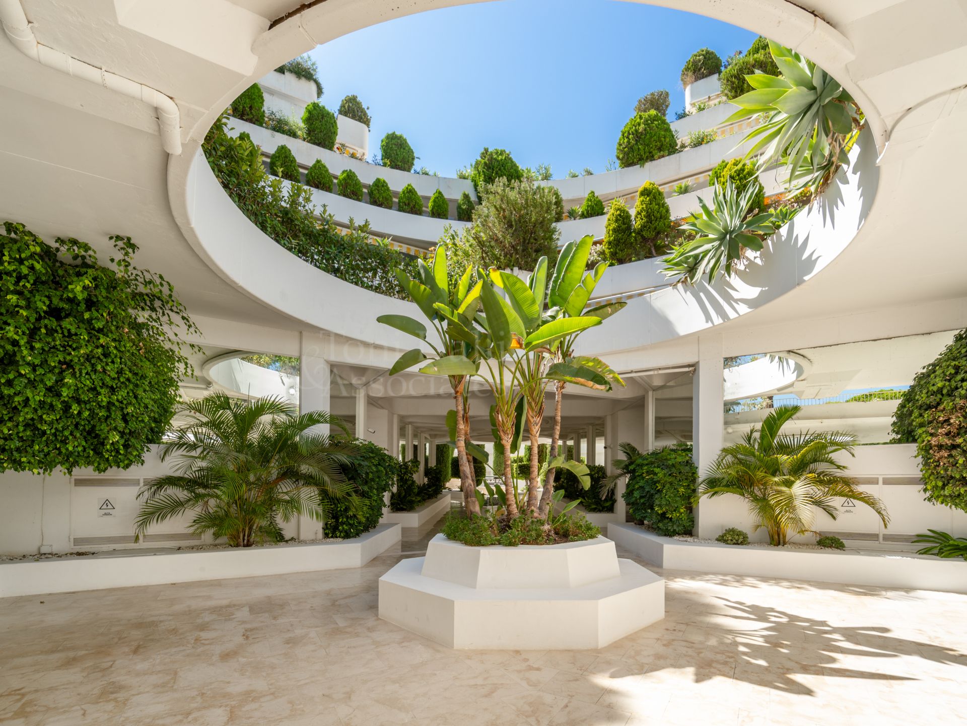 Ground Floor Apartment in Las Terrazas de Las Lomas, Marbella