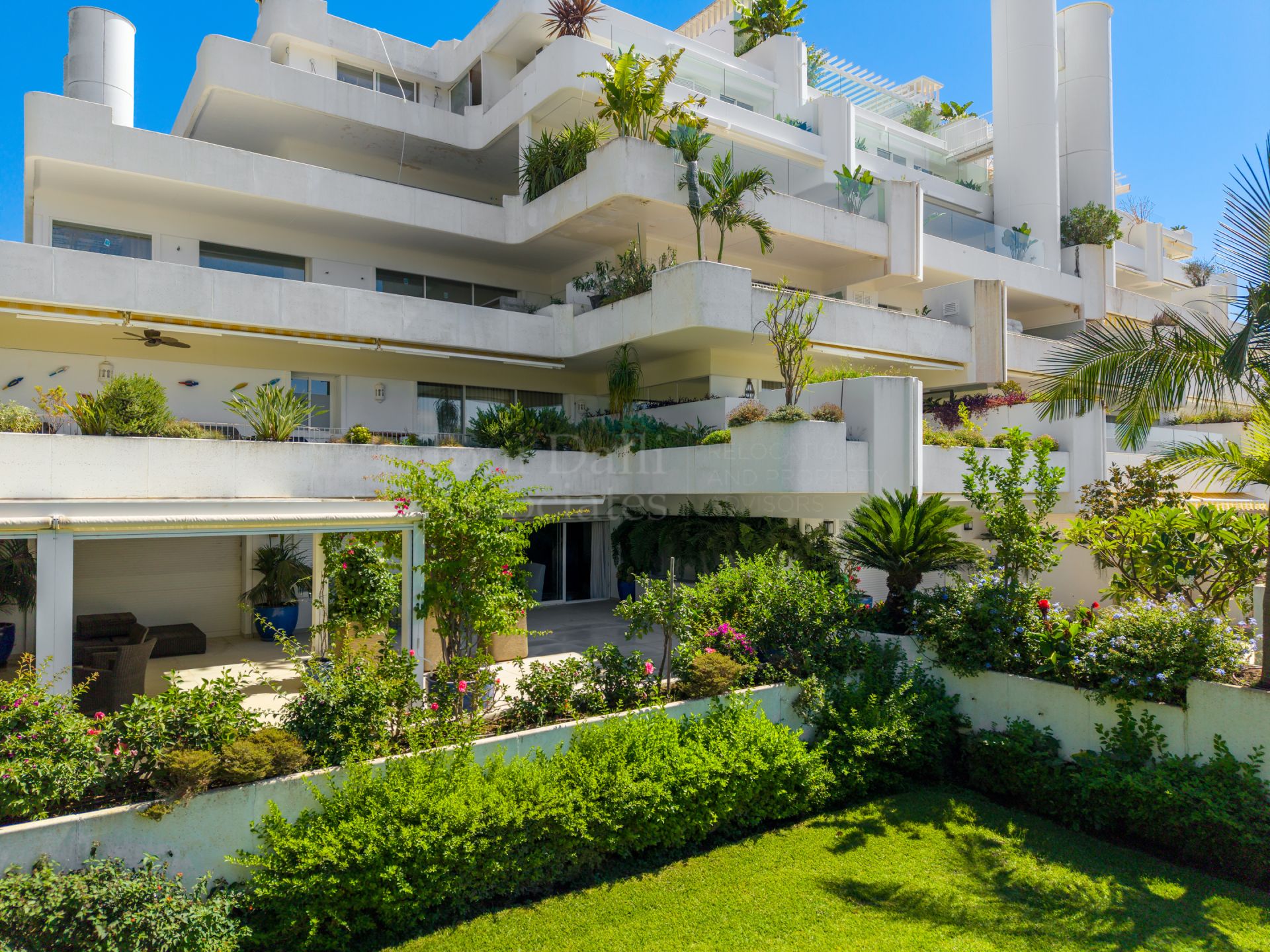 Ground Floor Apartment in Las Terrazas de Las Lomas, Marbella