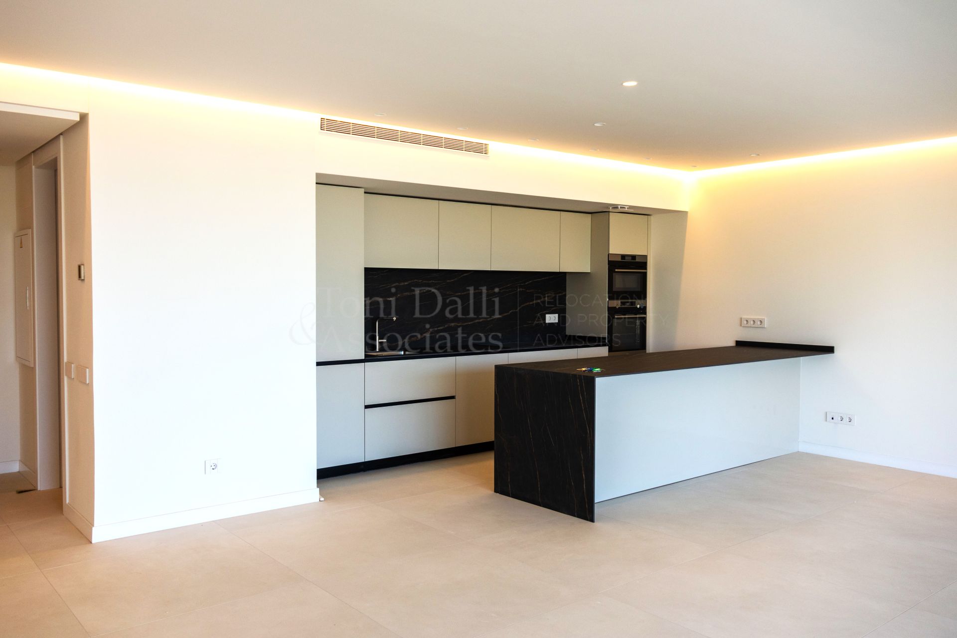 Ground Floor Apartment in La Mairena, Marbella