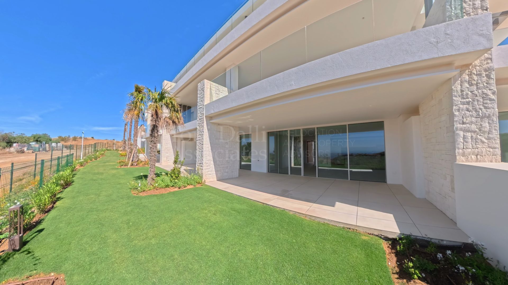 Ground Floor Apartment in La Mairena, Marbella