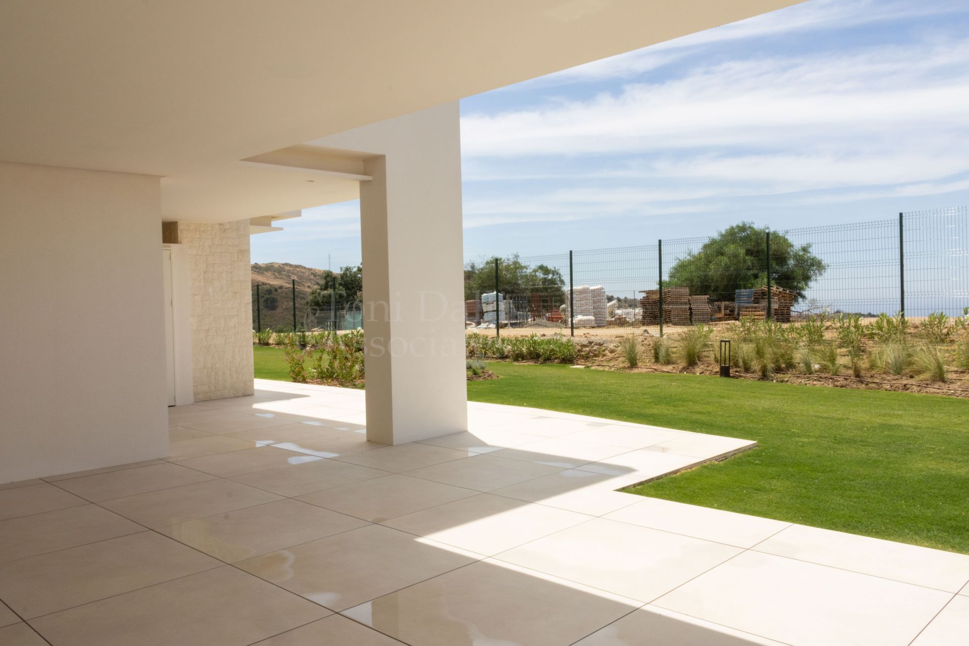 Ground Floor Apartment in La Mairena, Marbella