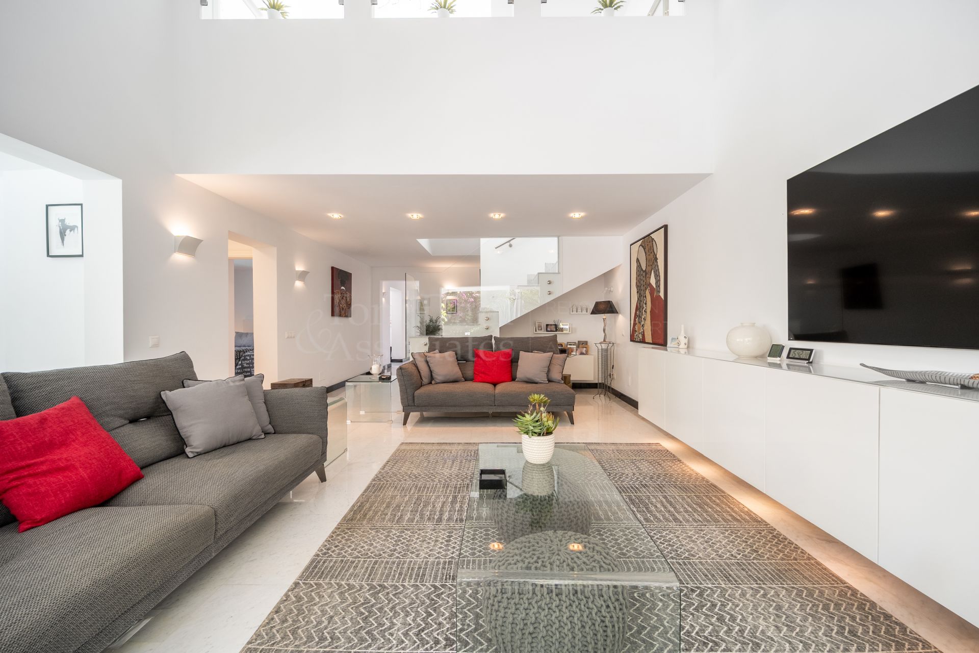 Semi Detached Villa in Rio Verde Playa, Marbella