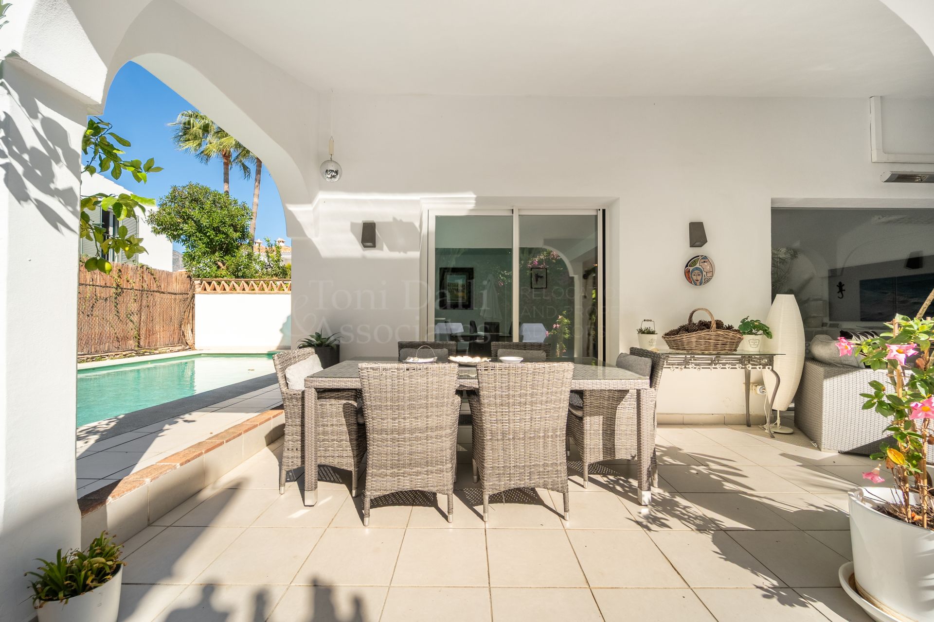 Semi Detached Villa in Rio Verde Playa, Marbella