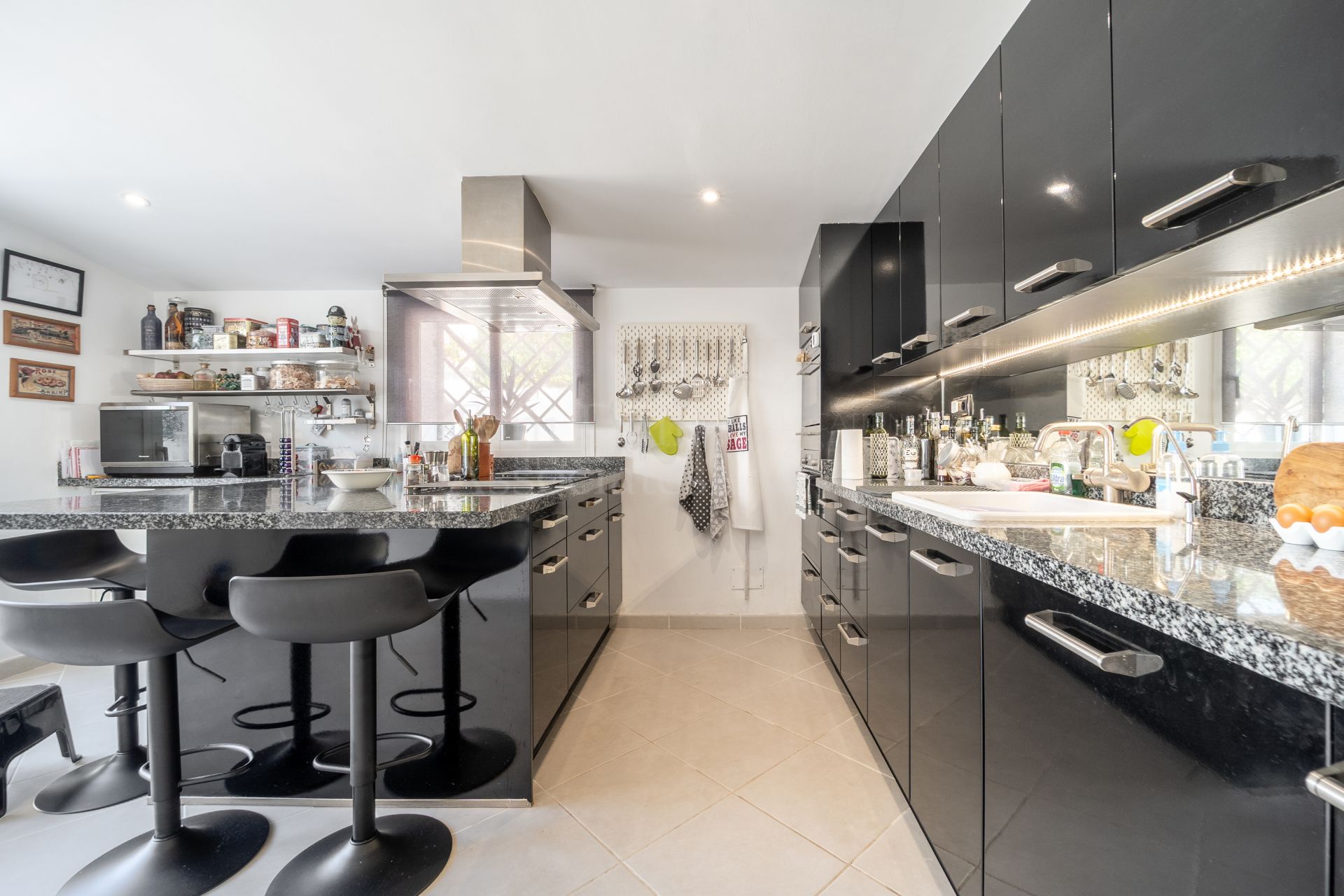 Semi Detached Villa in Rio Verde Playa, Marbella