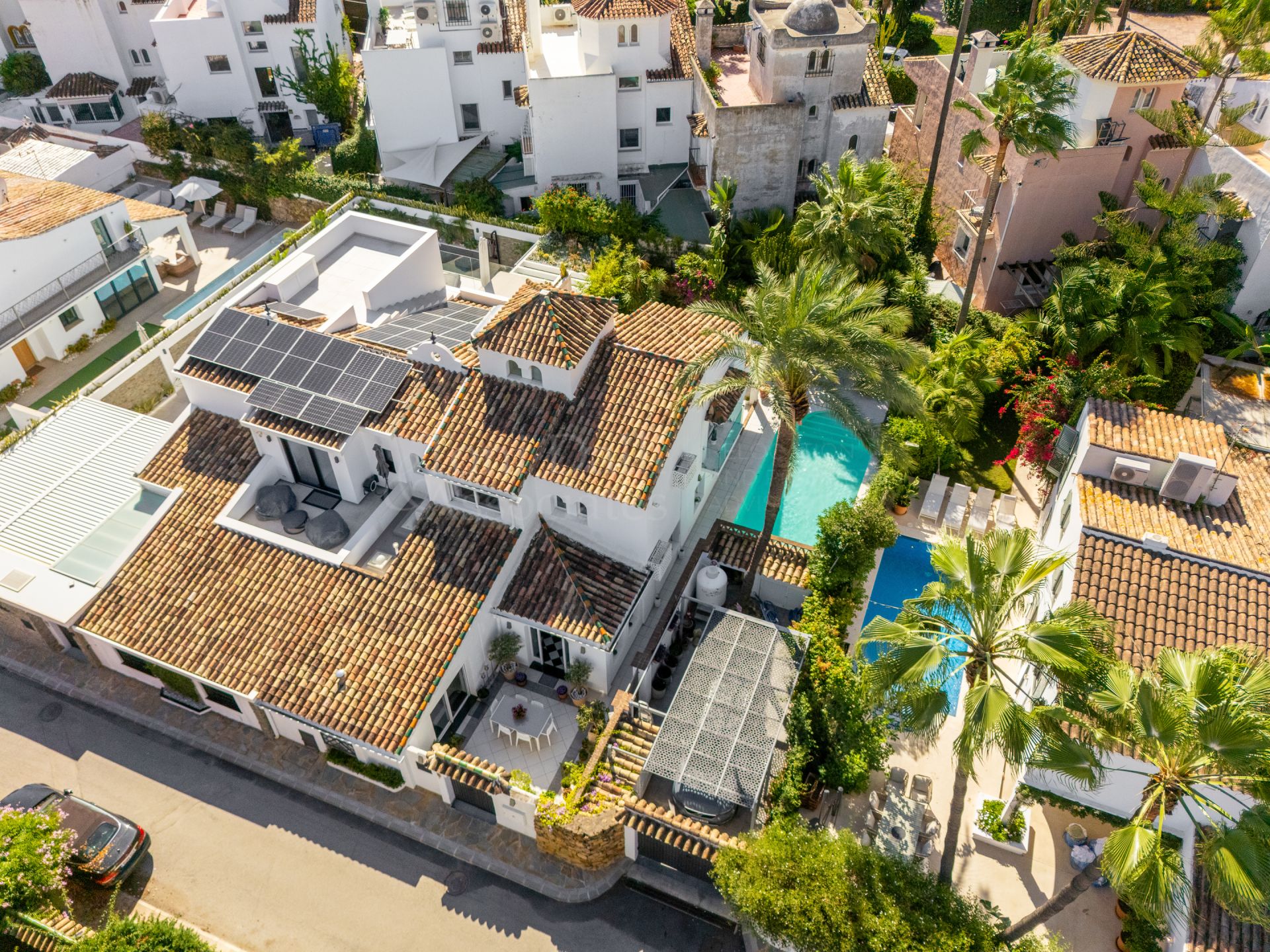 Semi Detached Villa in Rio Verde Playa, Marbella