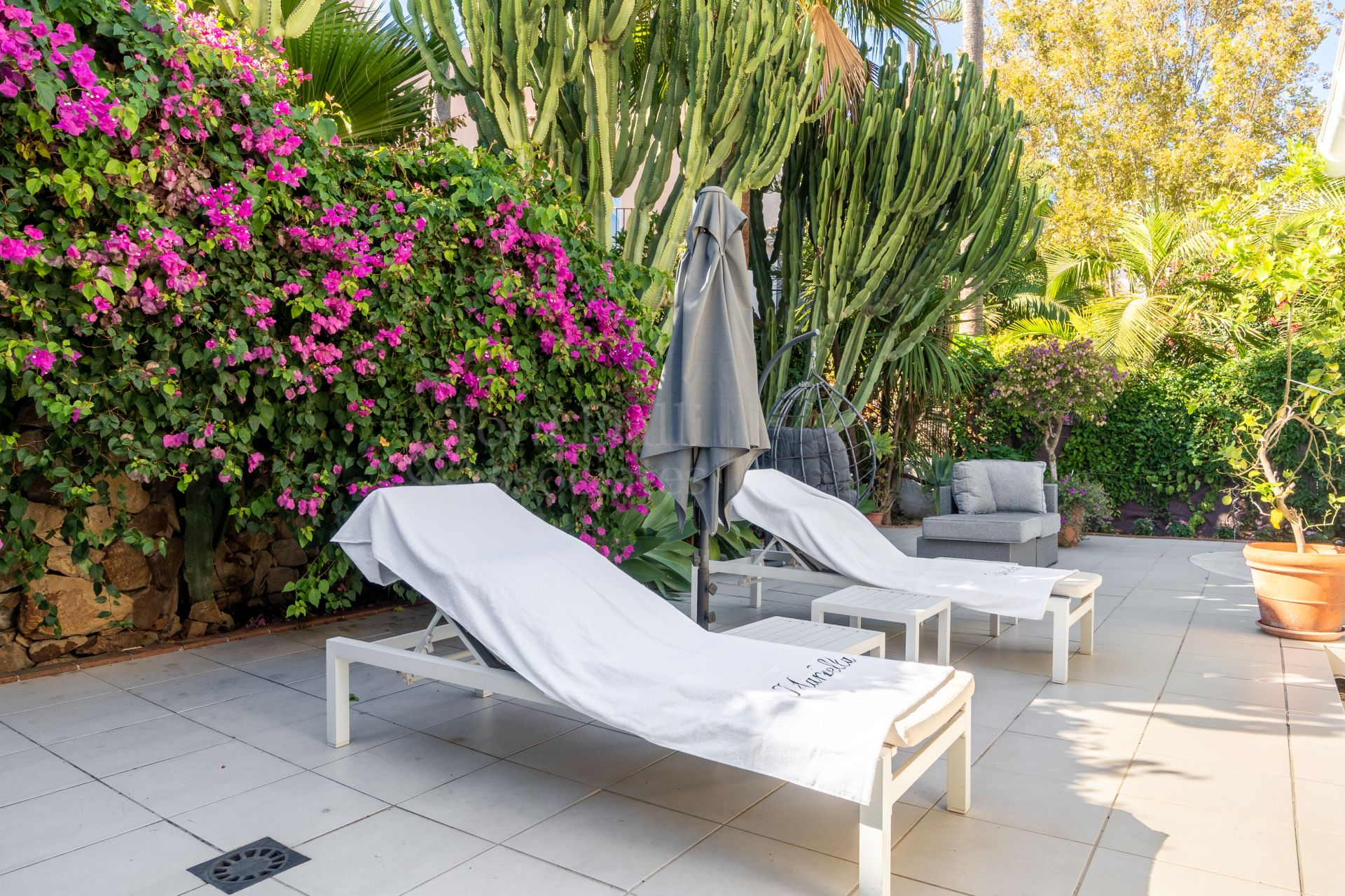 Semi Detached Villa in Rio Verde Playa, Marbella