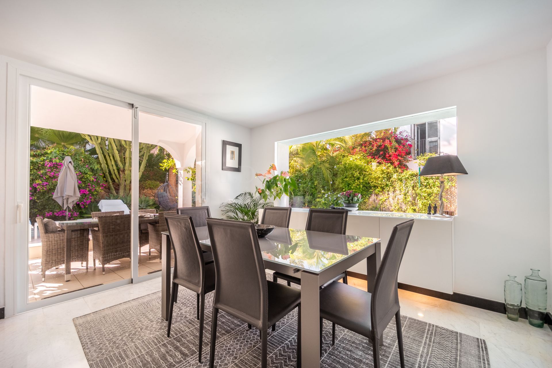 Semi Detached Villa in Rio Verde Playa, Marbella