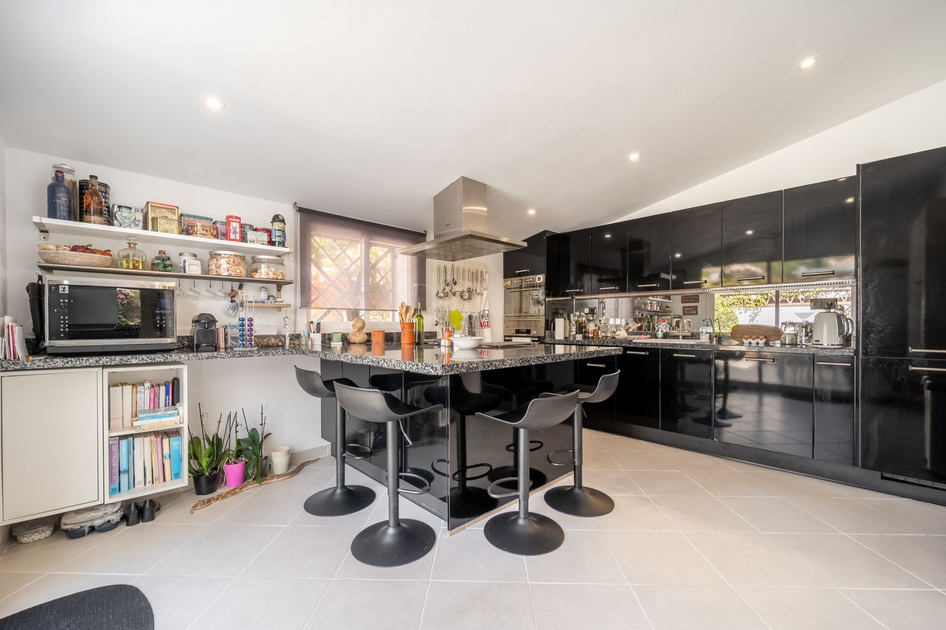 Semi Detached Villa in Rio Verde Playa, Marbella