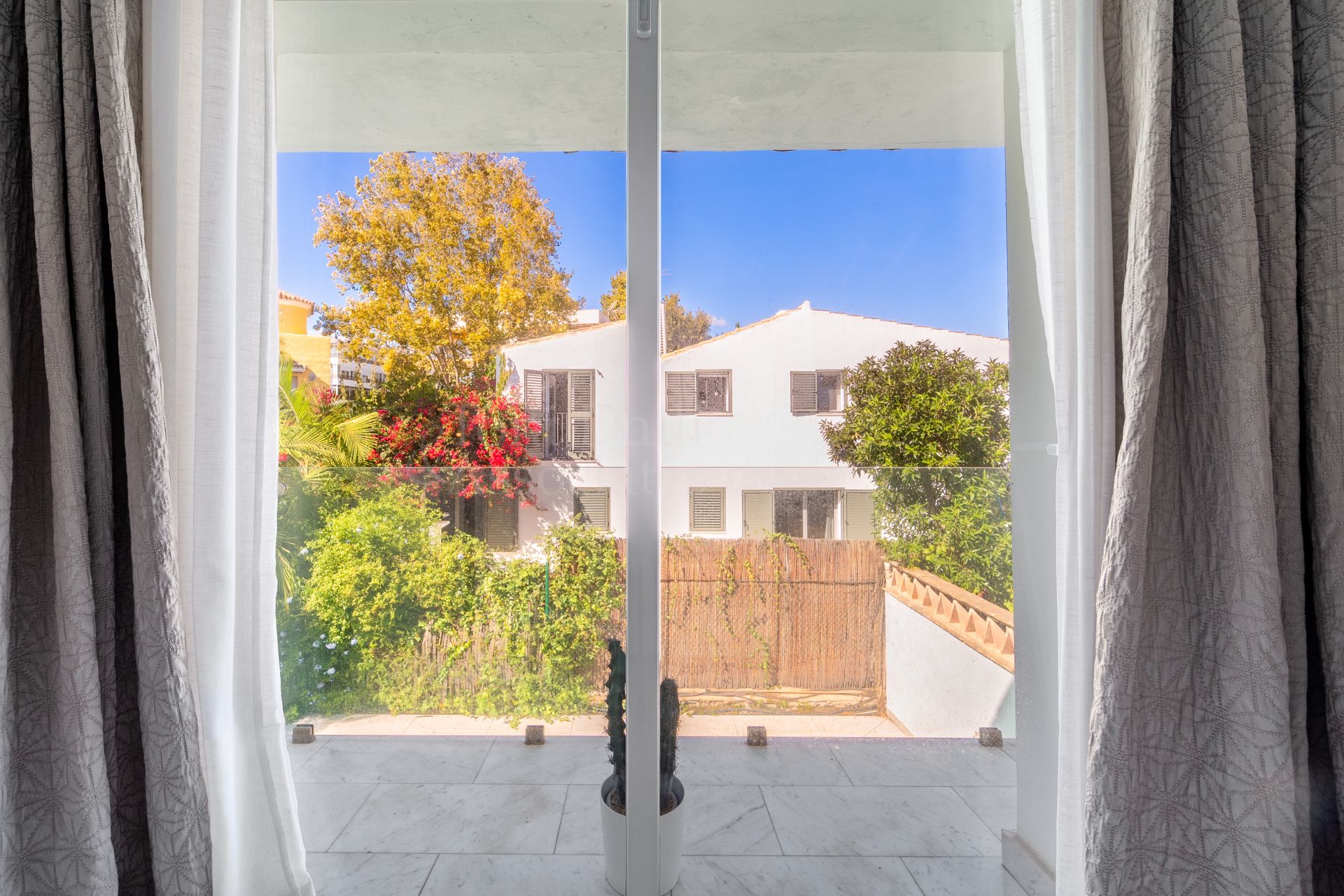 Semi Detached Villa in Rio Verde Playa, Marbella