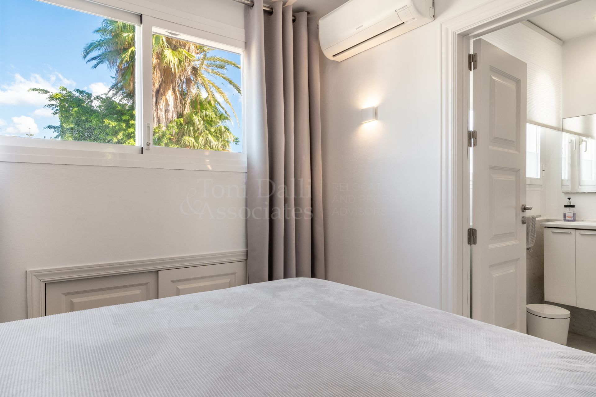 Semi Detached Villa in Rio Verde Playa, Marbella