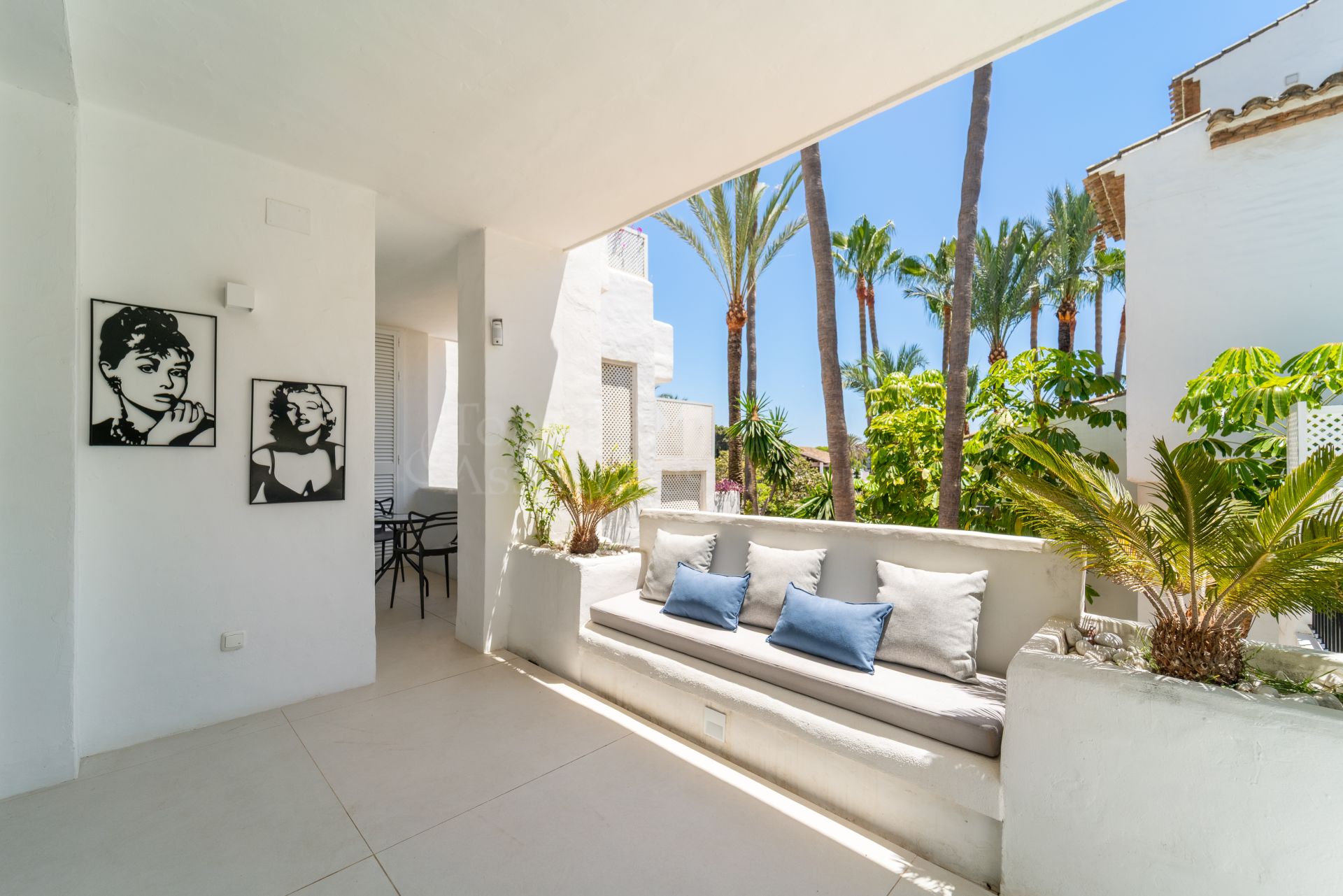 Apartment in Marina Puente Romano, Marbella