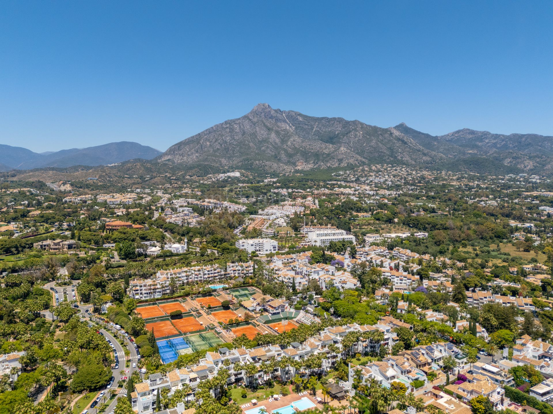 Apartment in Marina Puente Romano, Marbella