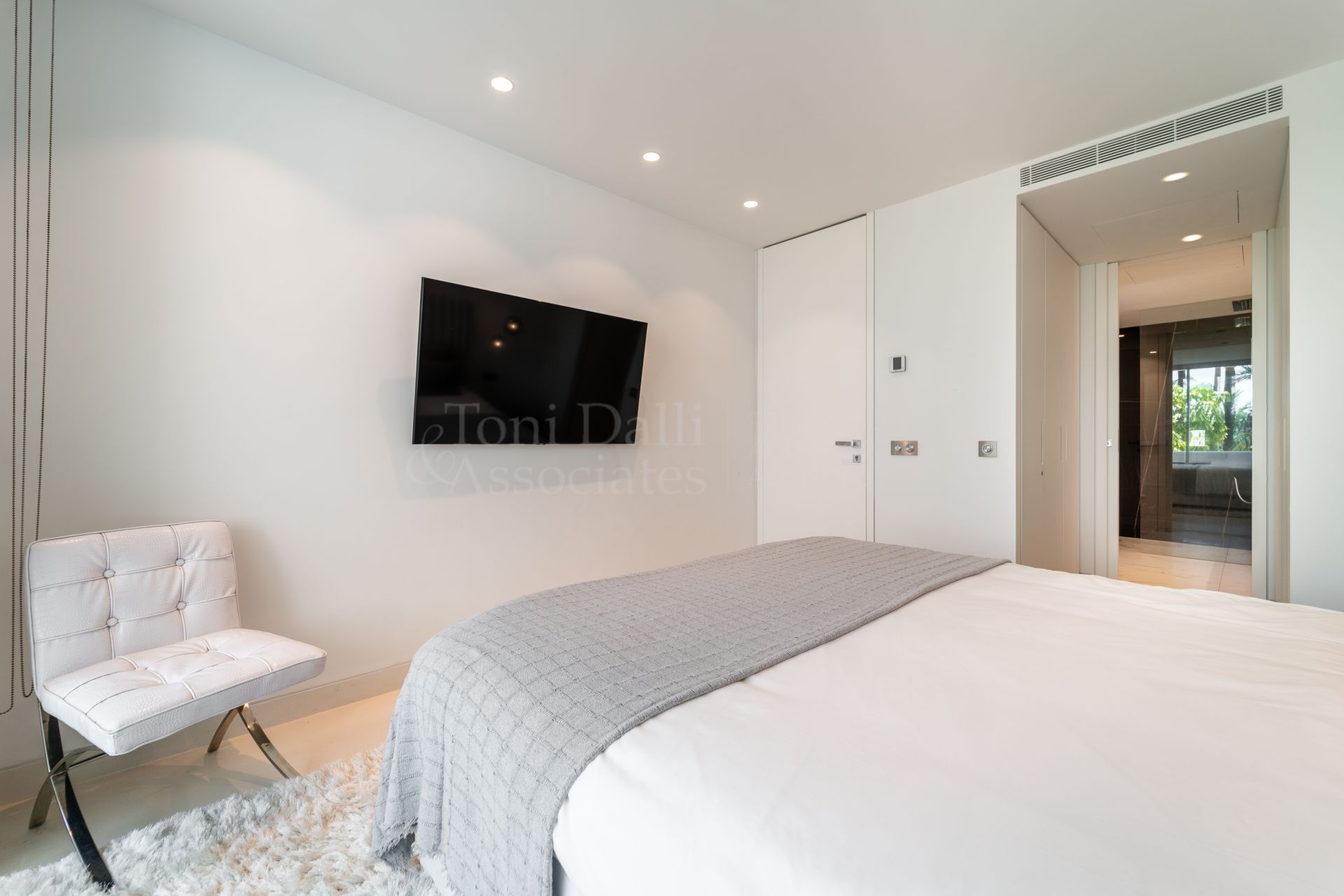 Apartment in Marina Puente Romano, Marbella