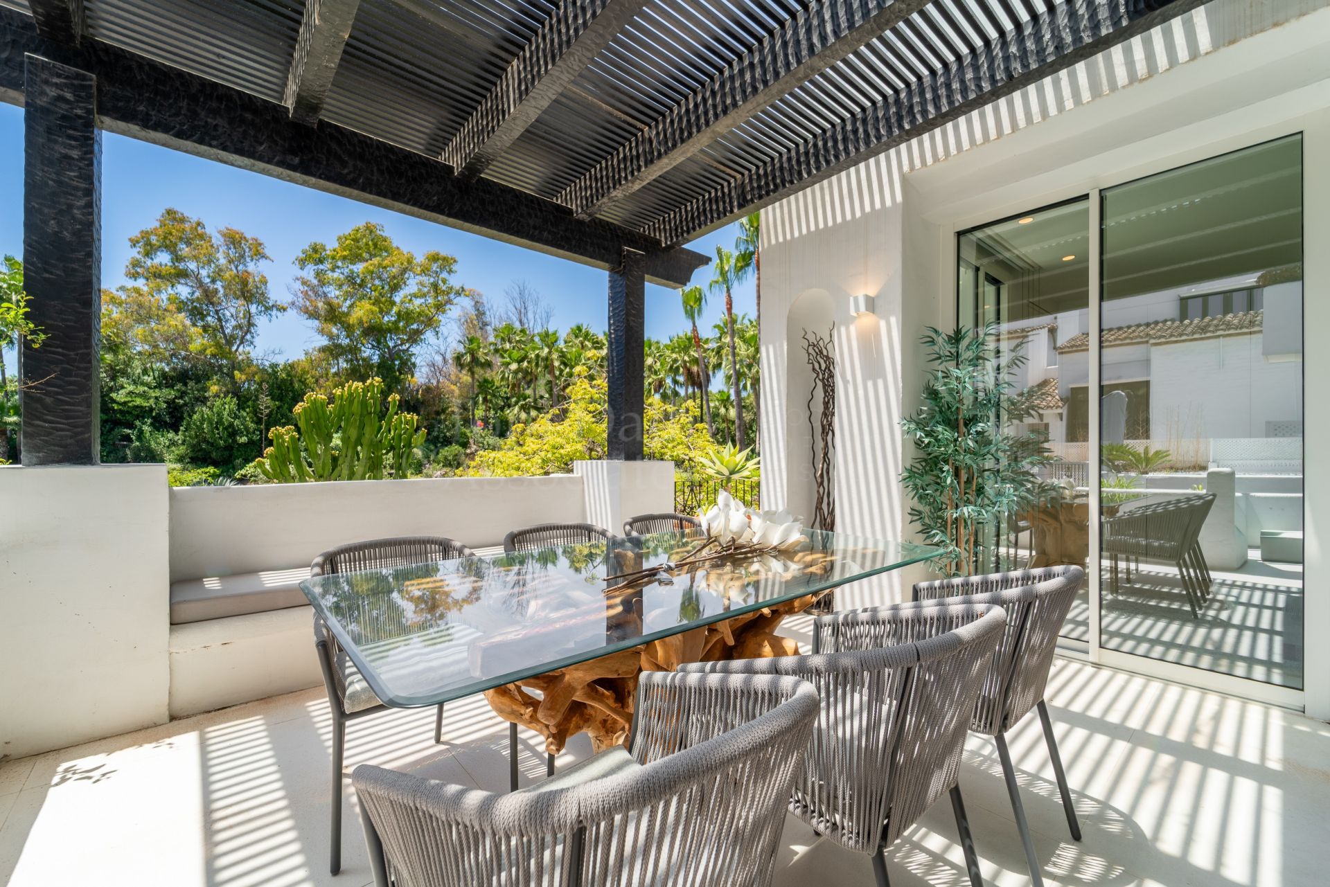 Apartment in Marina Puente Romano, Marbella