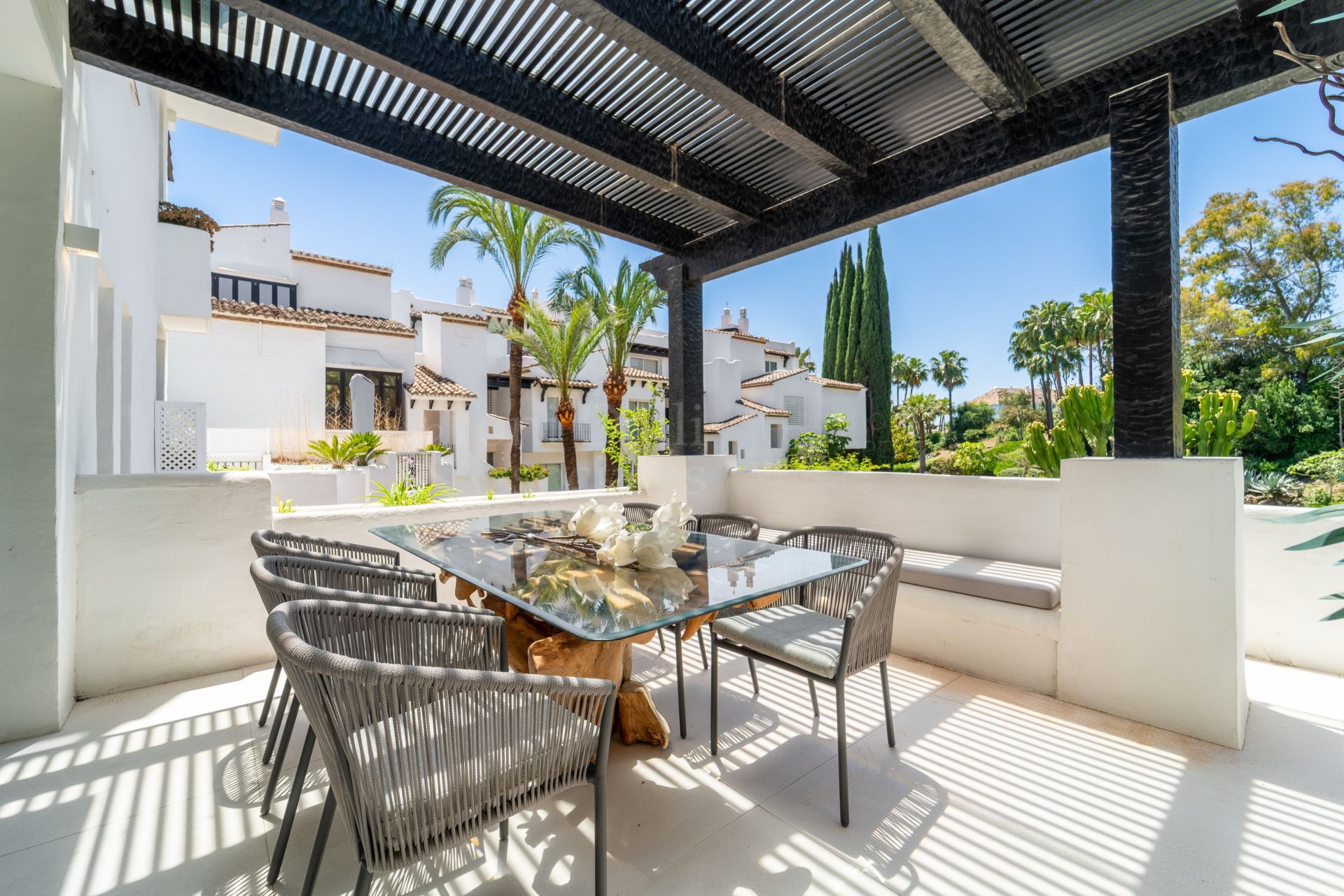 Apartment in Marina Puente Romano, Marbella