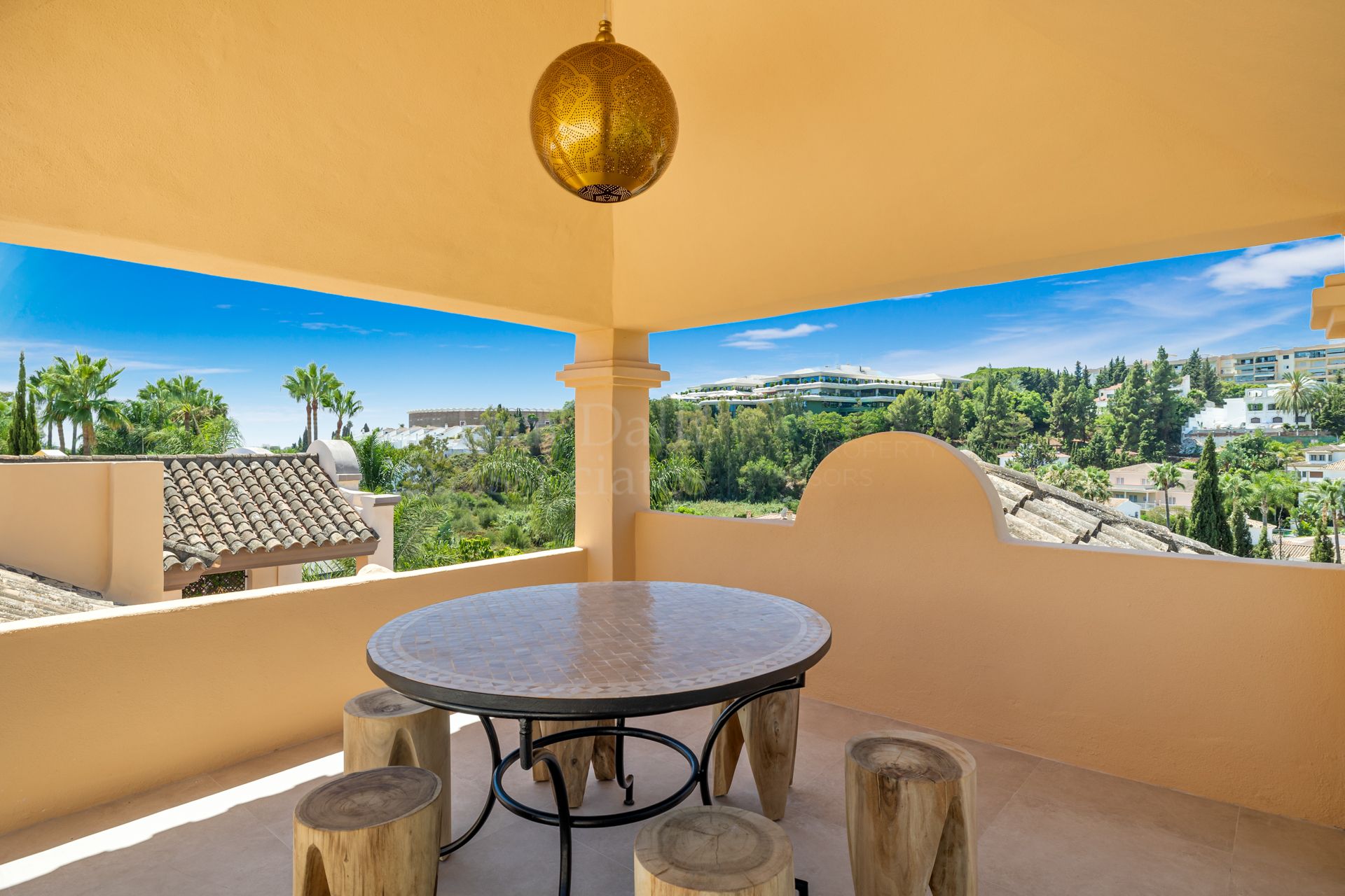 Villa in La Alzambra, Marbella