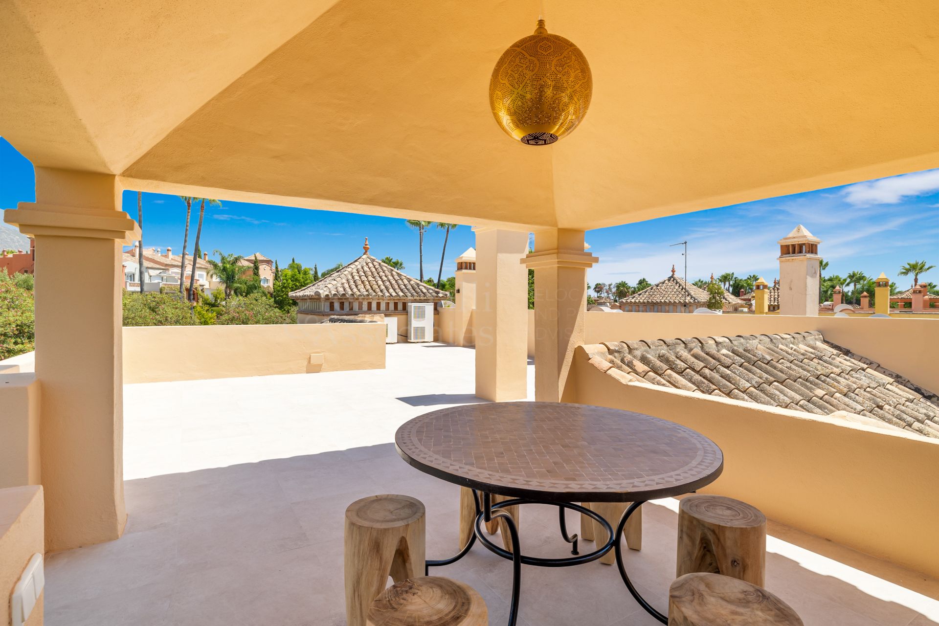 Villa in La Alzambra, Marbella