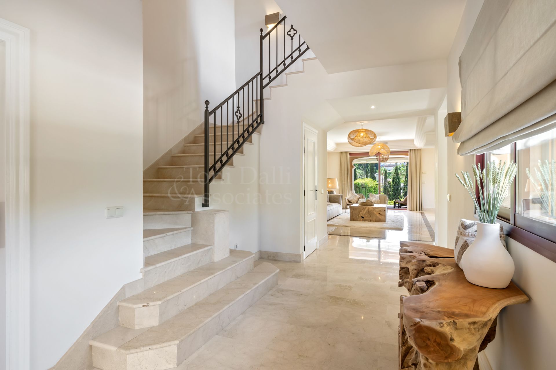 Villa in La Alzambra, Marbella