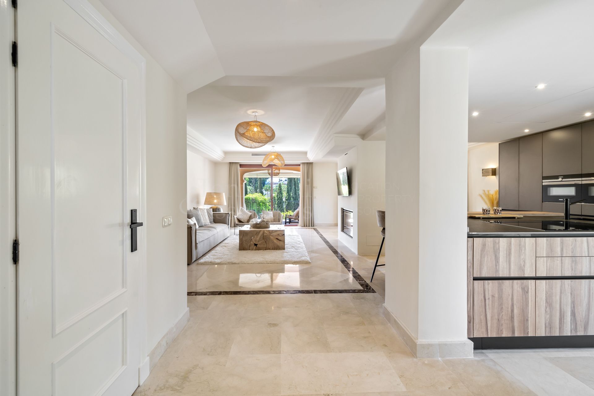 Villa in La Alzambra, Marbella