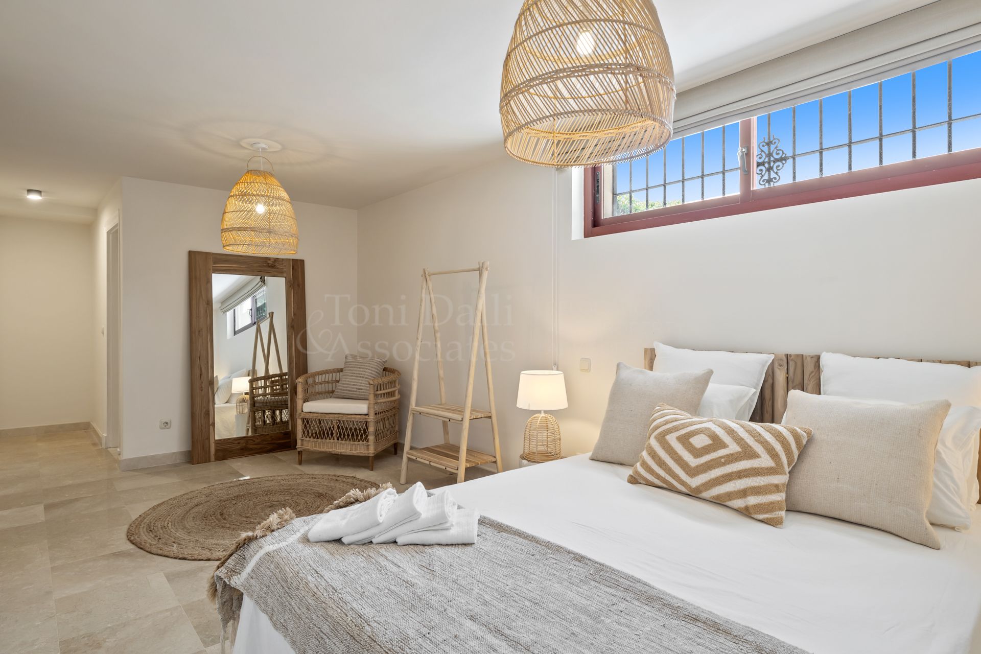 Villa in La Alzambra, Marbella