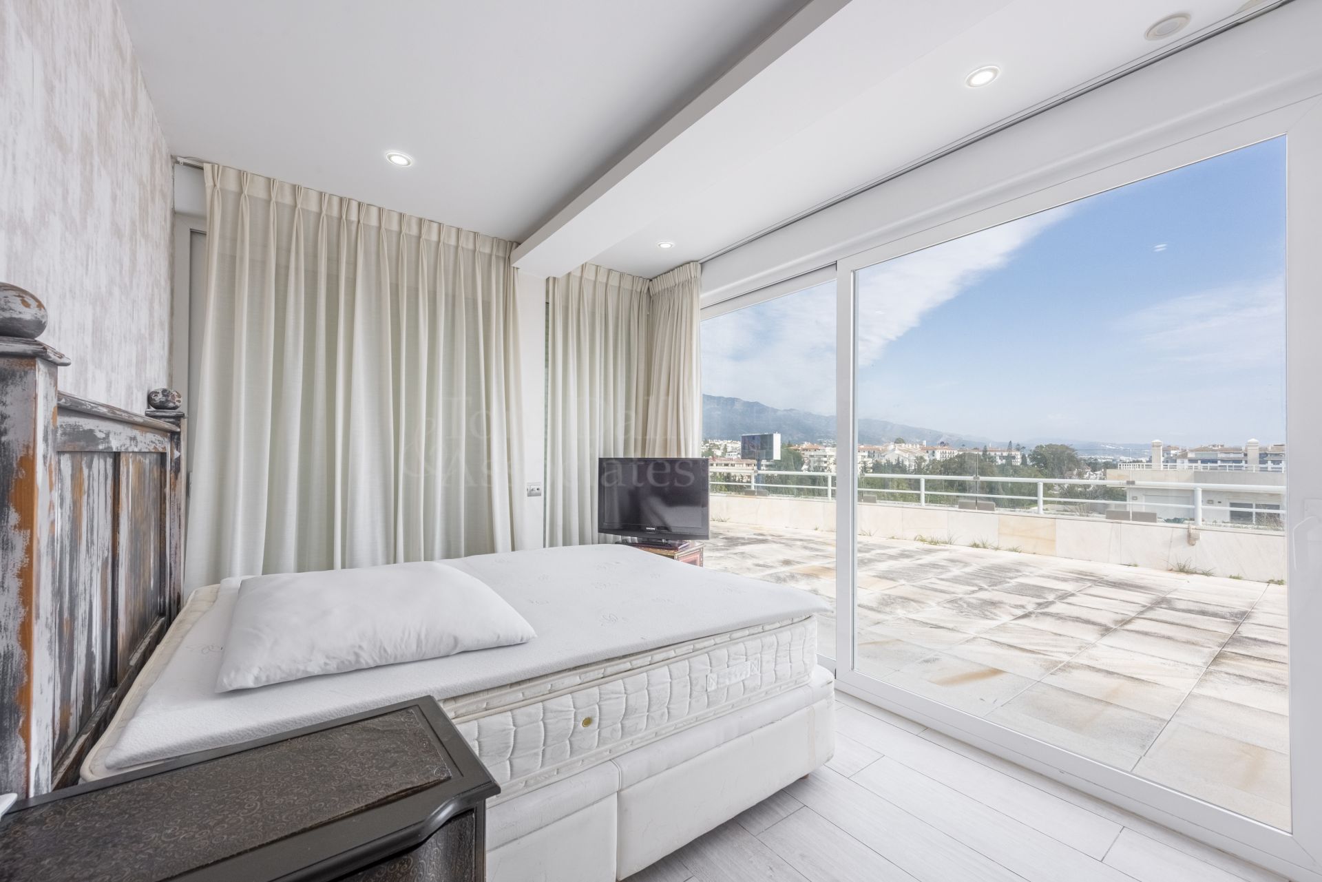 Duplex Penthouse in El Embrujo Banús, Marbella