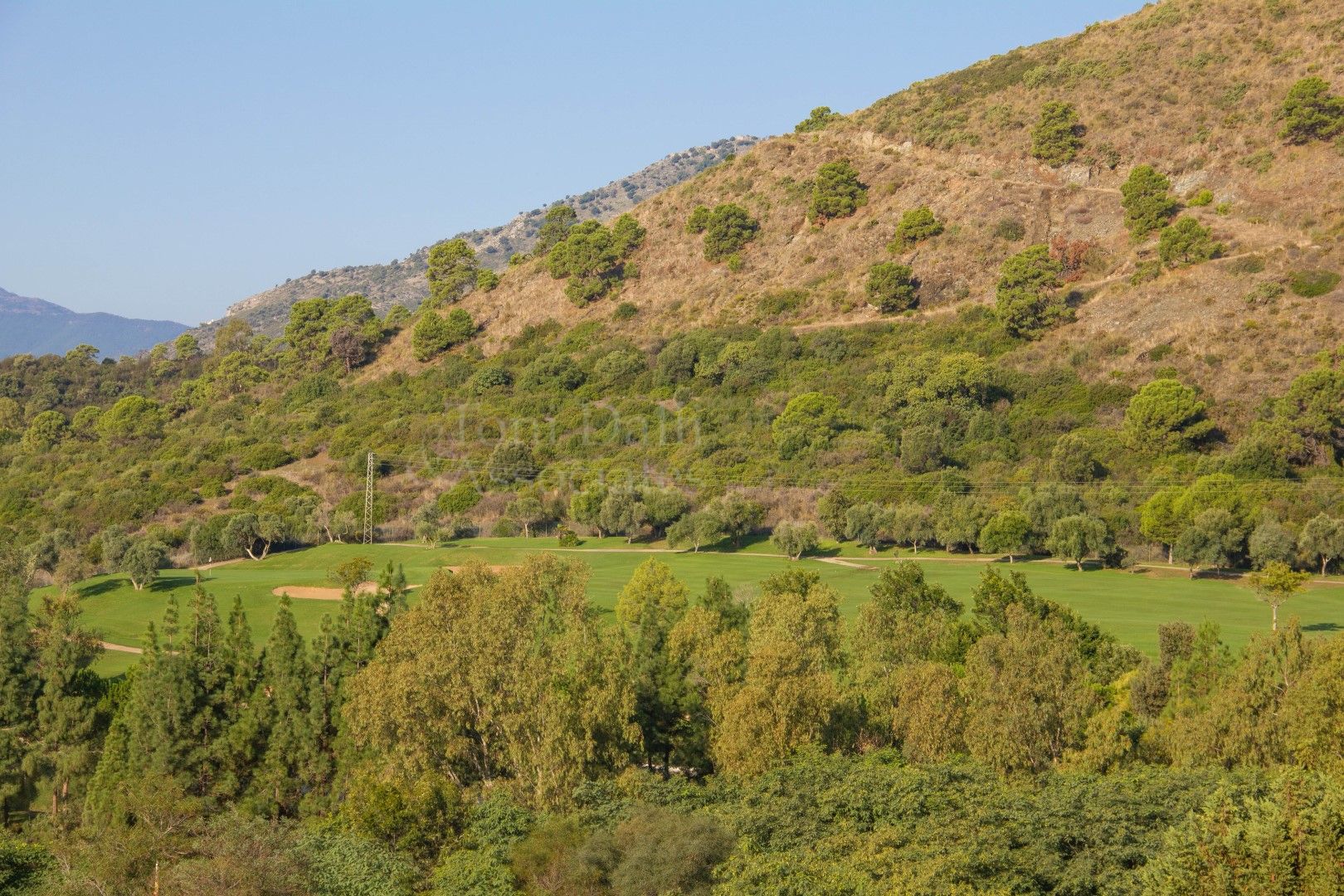 Plot in Puerto del Almendro, Benahavis