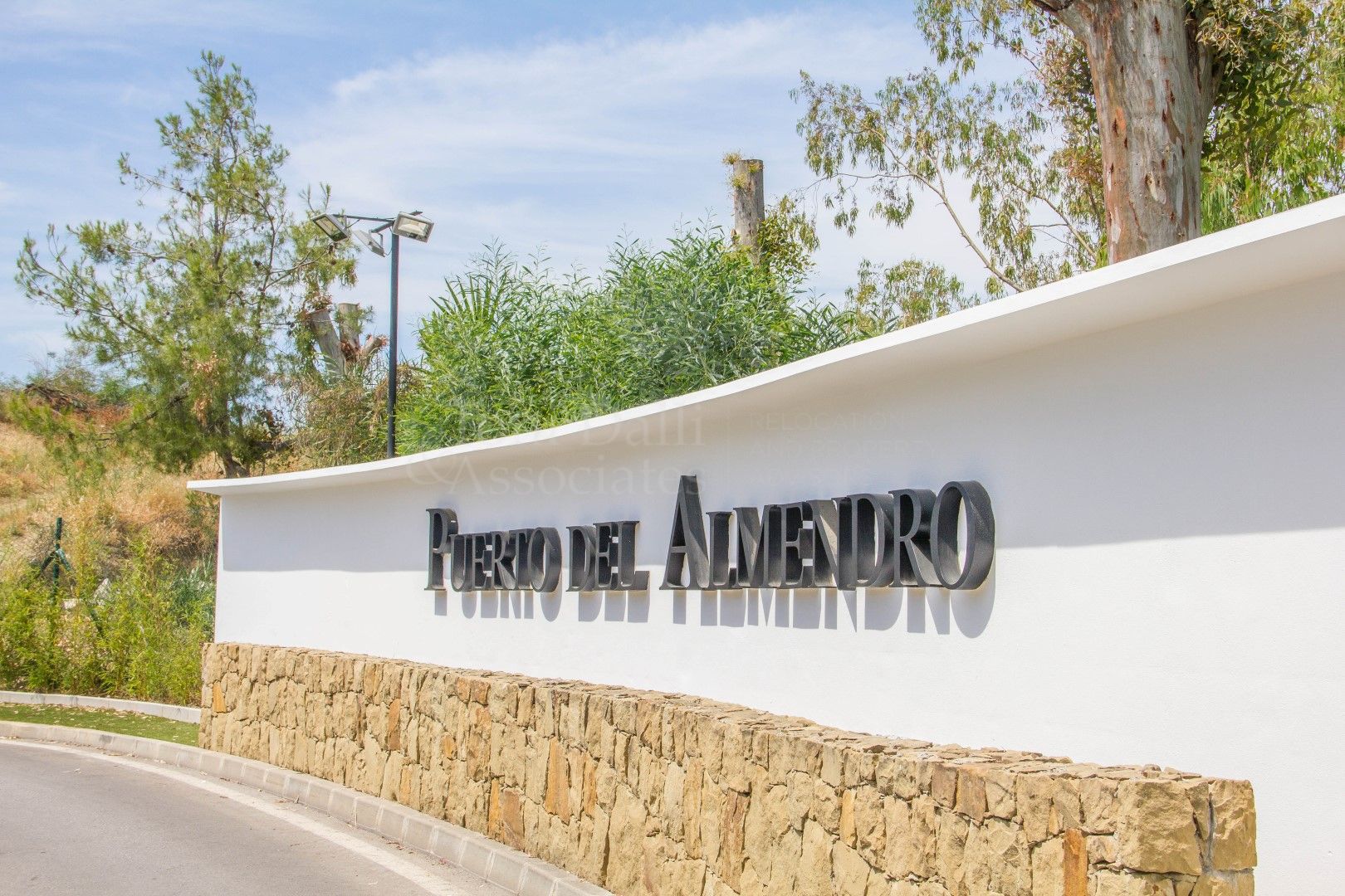 Plot in Puerto del Almendro, Benahavis