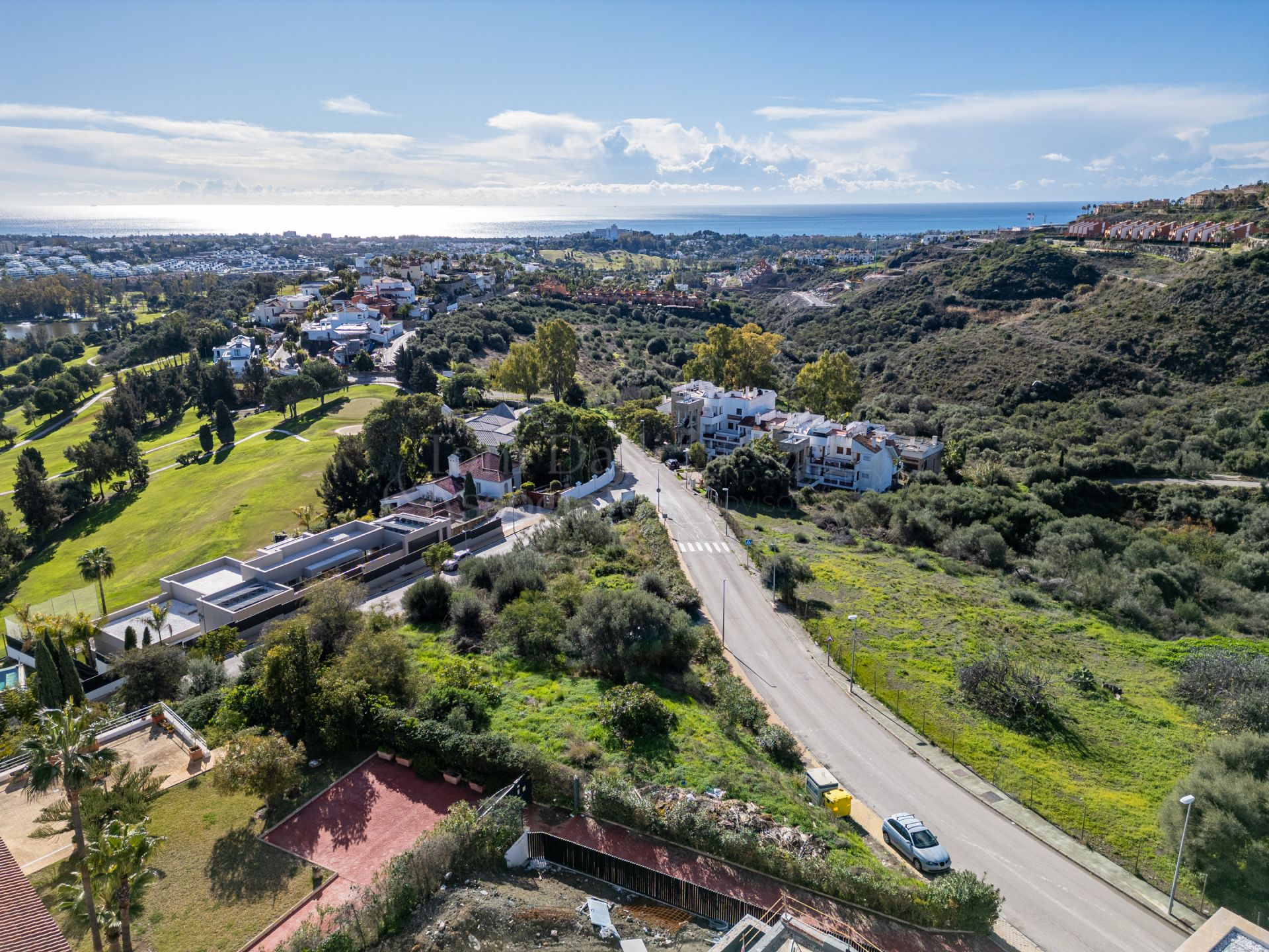 Plot in La Alqueria, Benahavis
