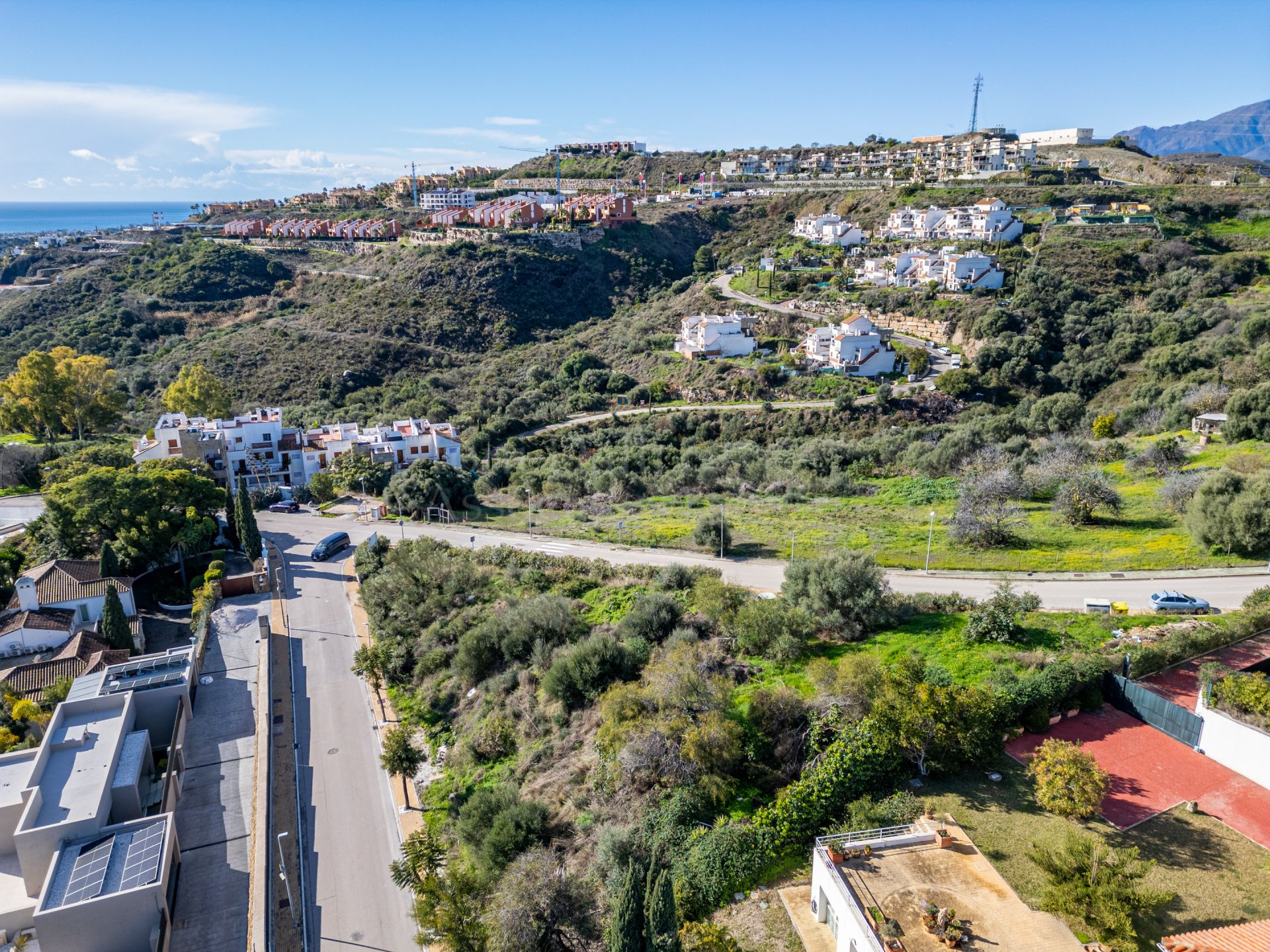 Plot in La Alqueria, Benahavis