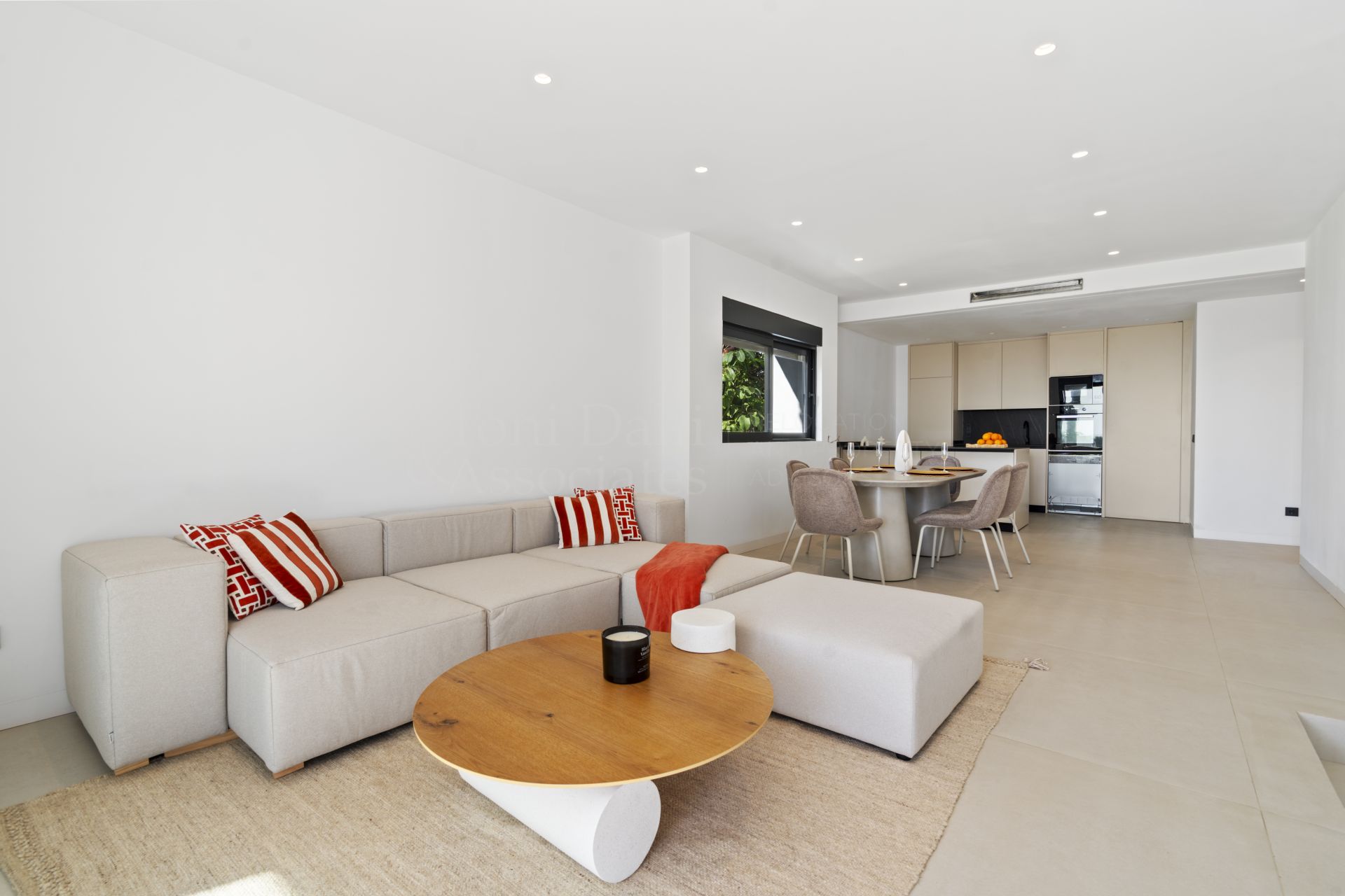 Ground Floor Duplex in El Paraiso, Estepona