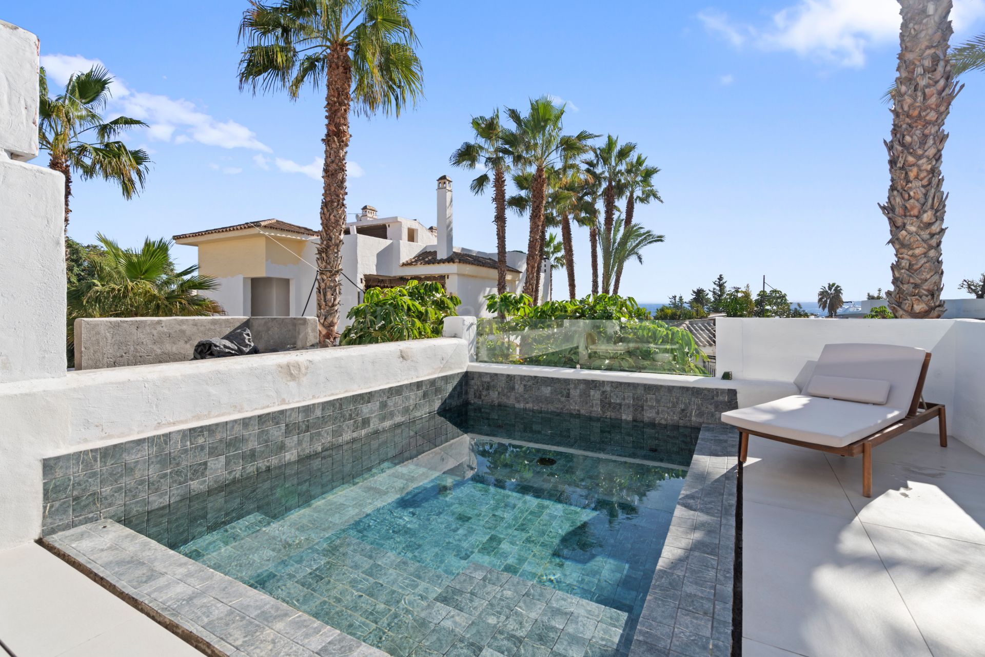 Ground Floor Duplex in El Paraiso, Estepona