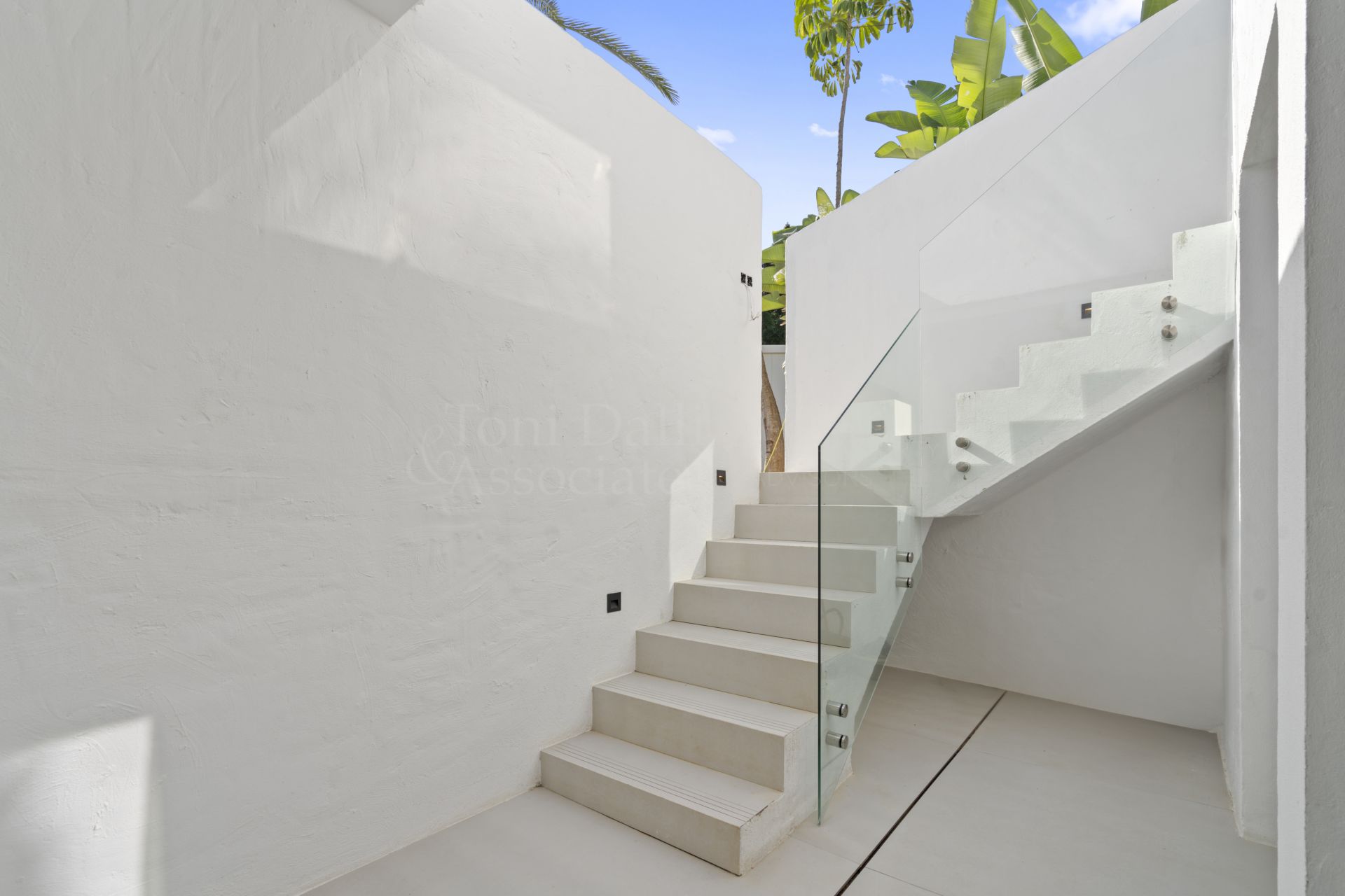 Ground Floor Duplex in El Paraiso, Estepona