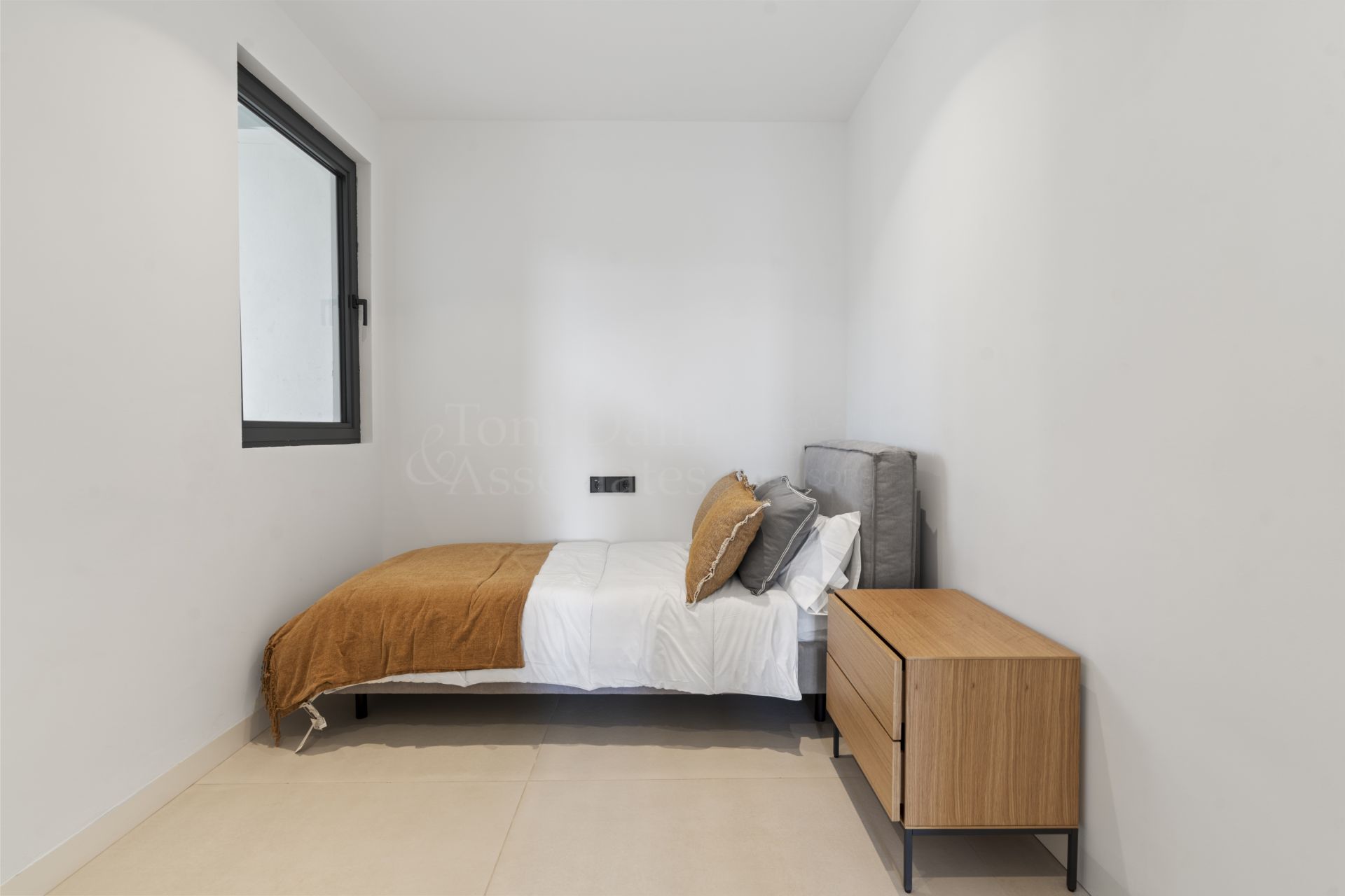 Ground Floor Duplex in El Paraiso, Estepona