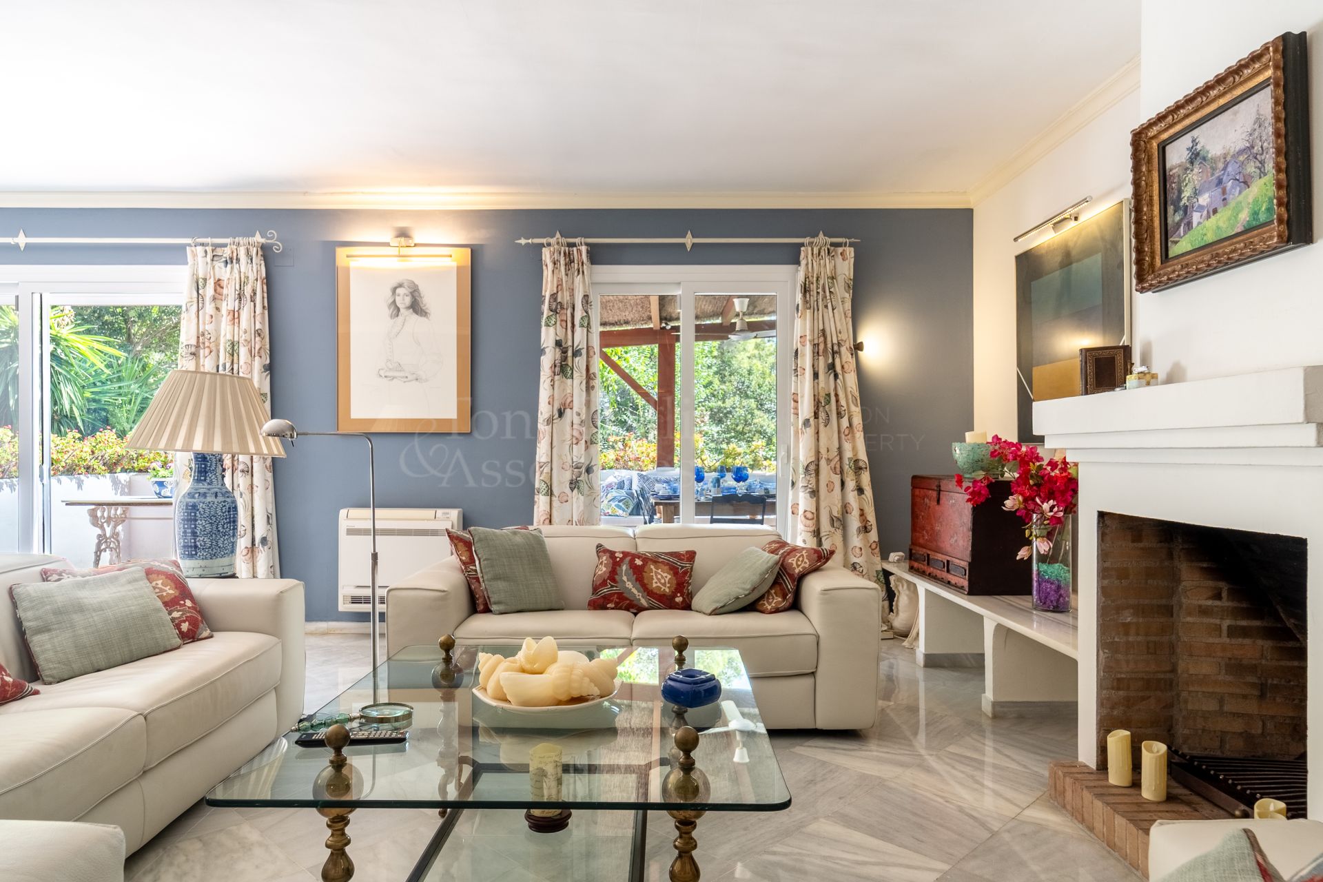 Semi Detached Villa in Marbella Hill Club, Marbella