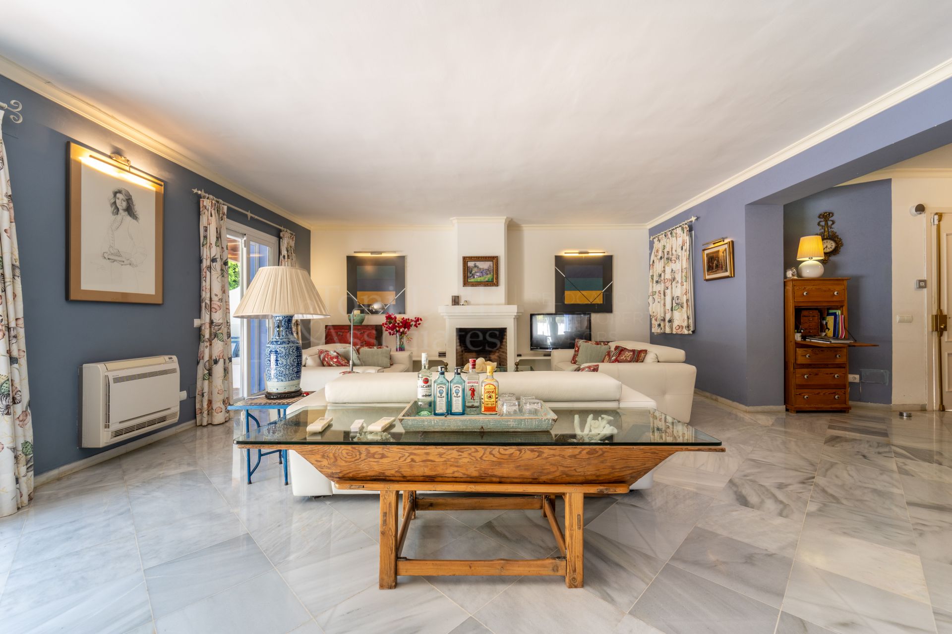 Semi Detached Villa in Marbella Hill Club, Marbella