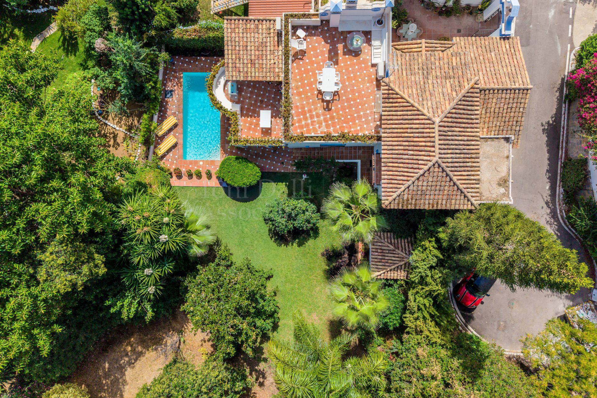 Semi Detached Villa in Marbella Hill Club, Marbella